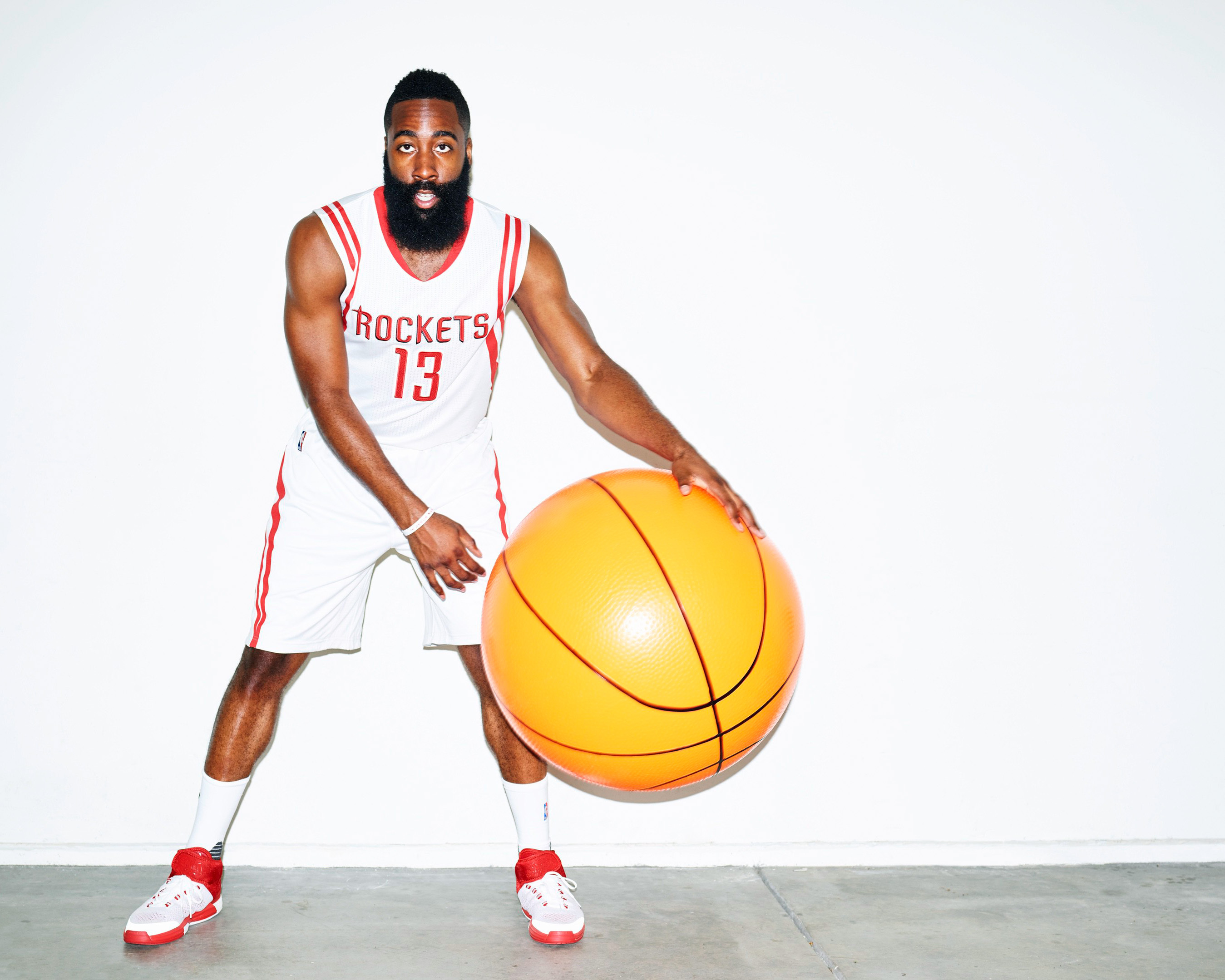 Bella howard JAMES HARDEN08