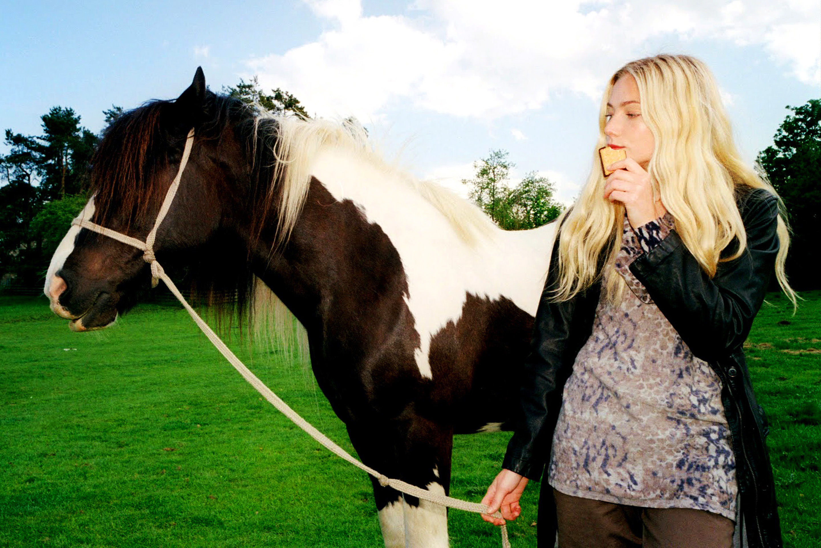 Bella howard JIGSAW03