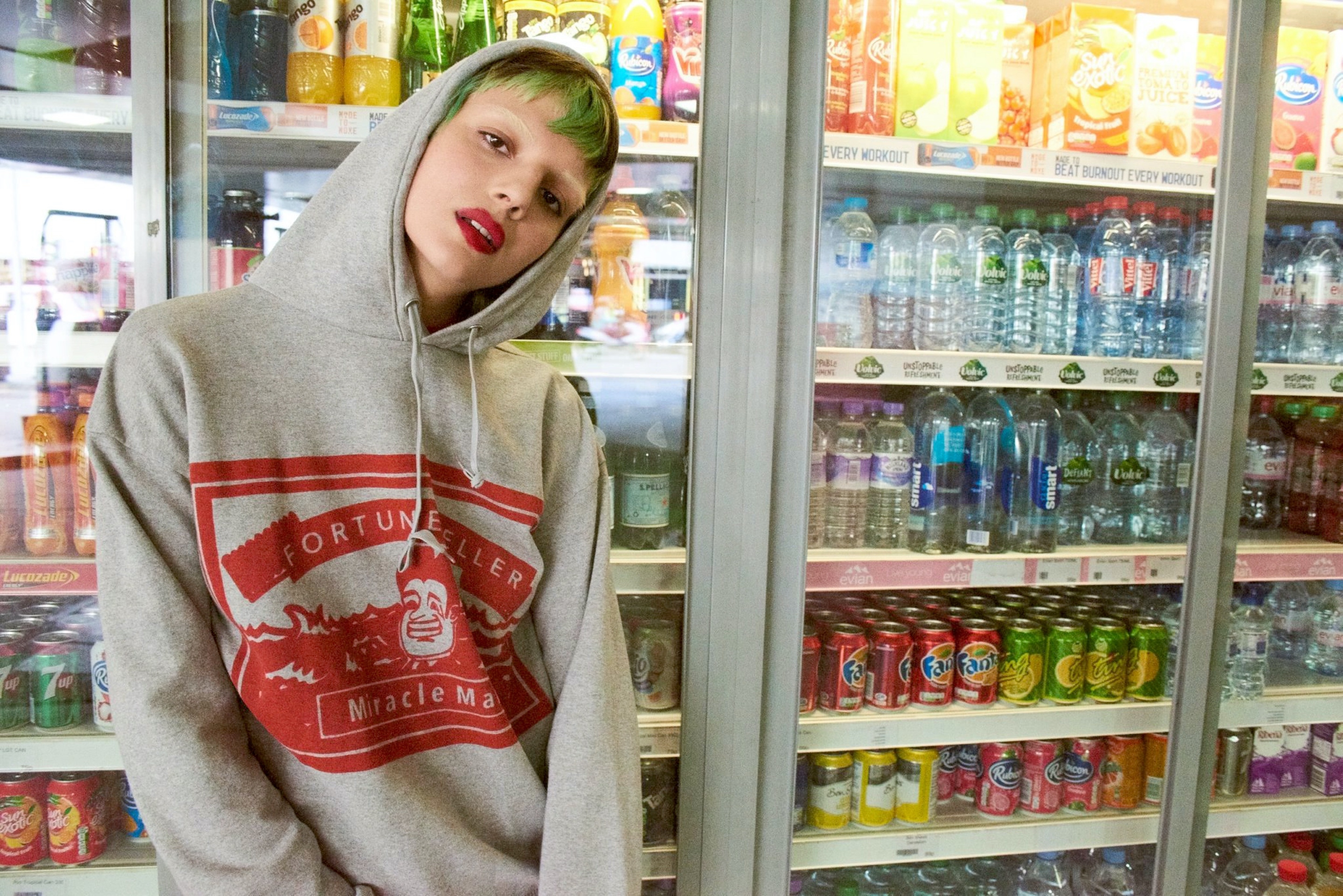 Bella howard READY01