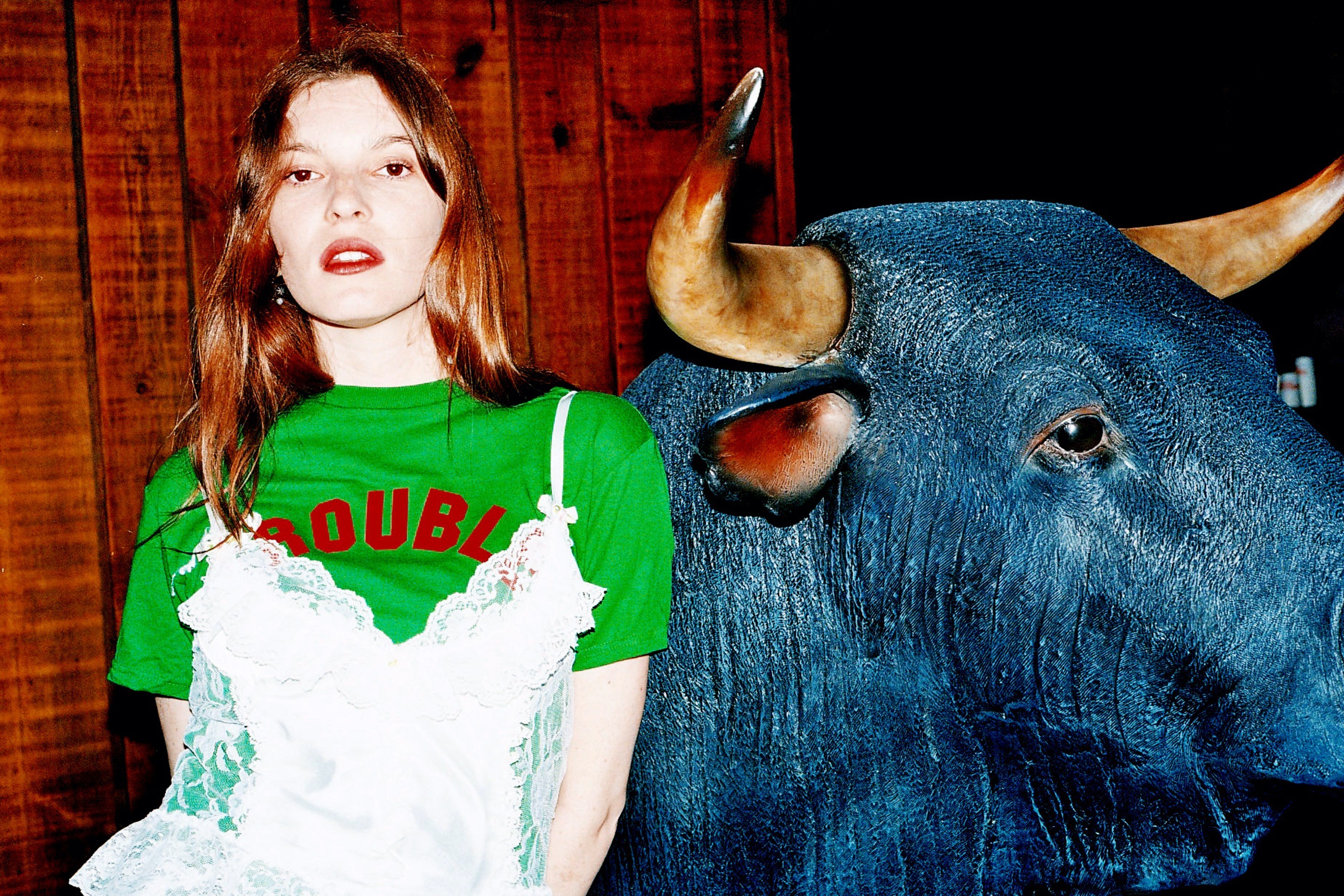 Bella howard VANNA08