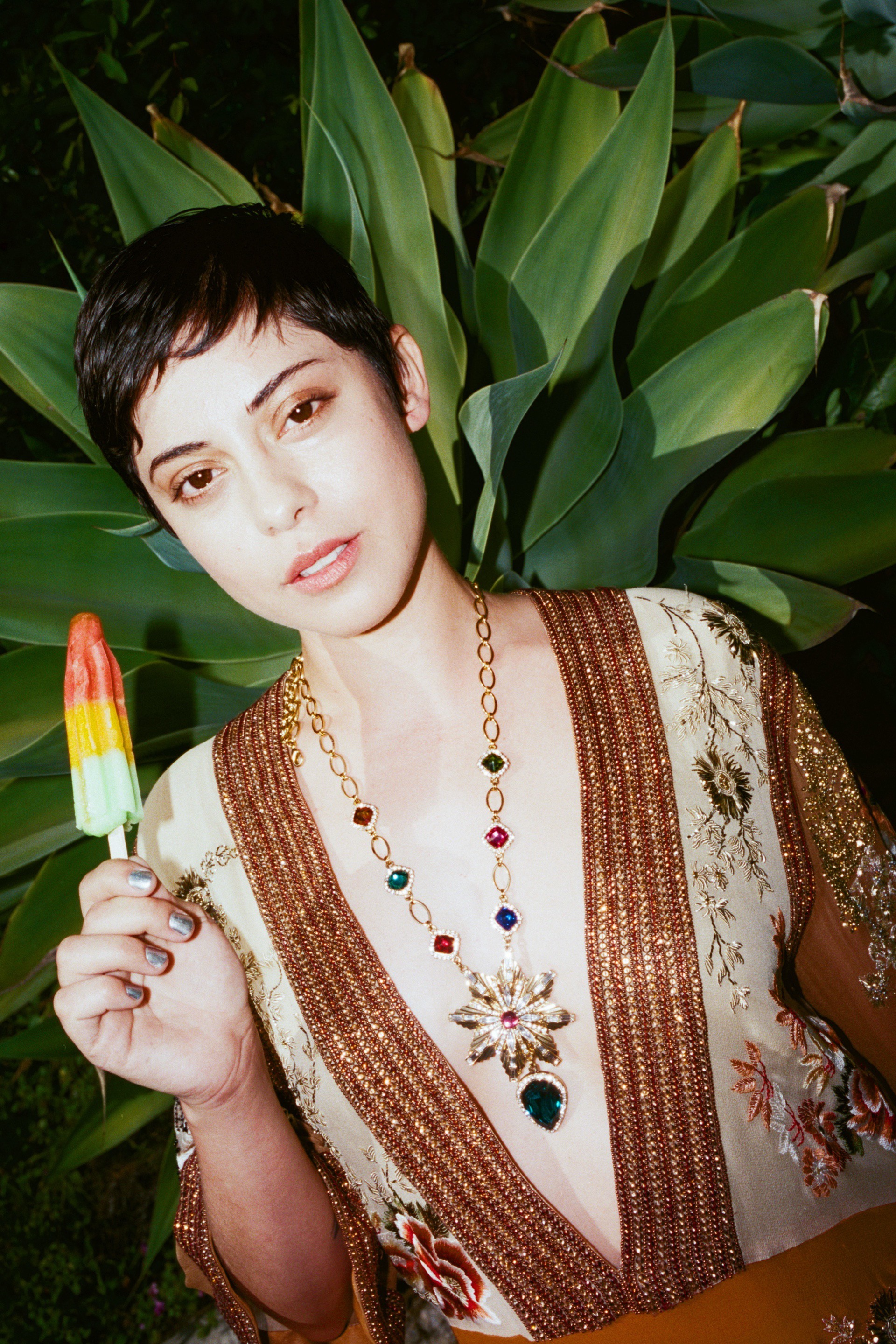 Bella howard YOUNG HOLLYWOOD17