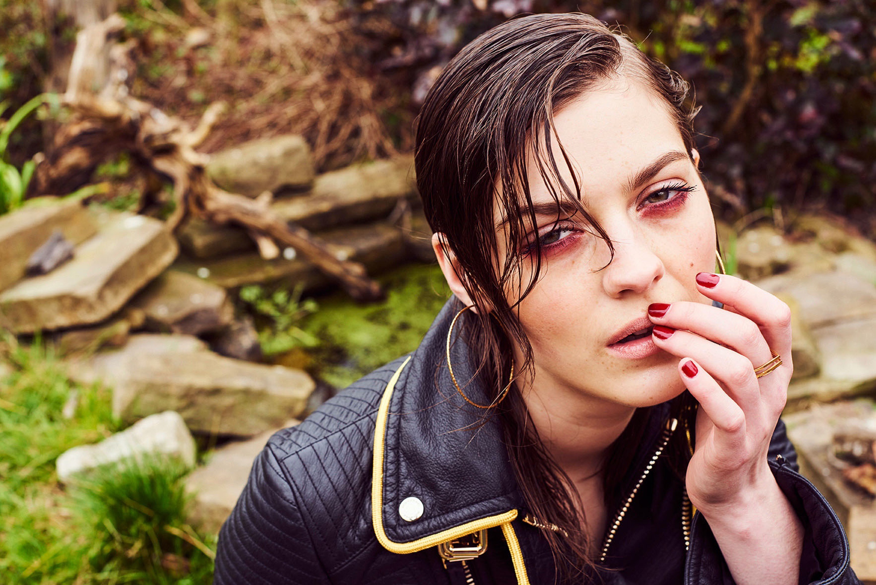 Bella howard amber anderson02