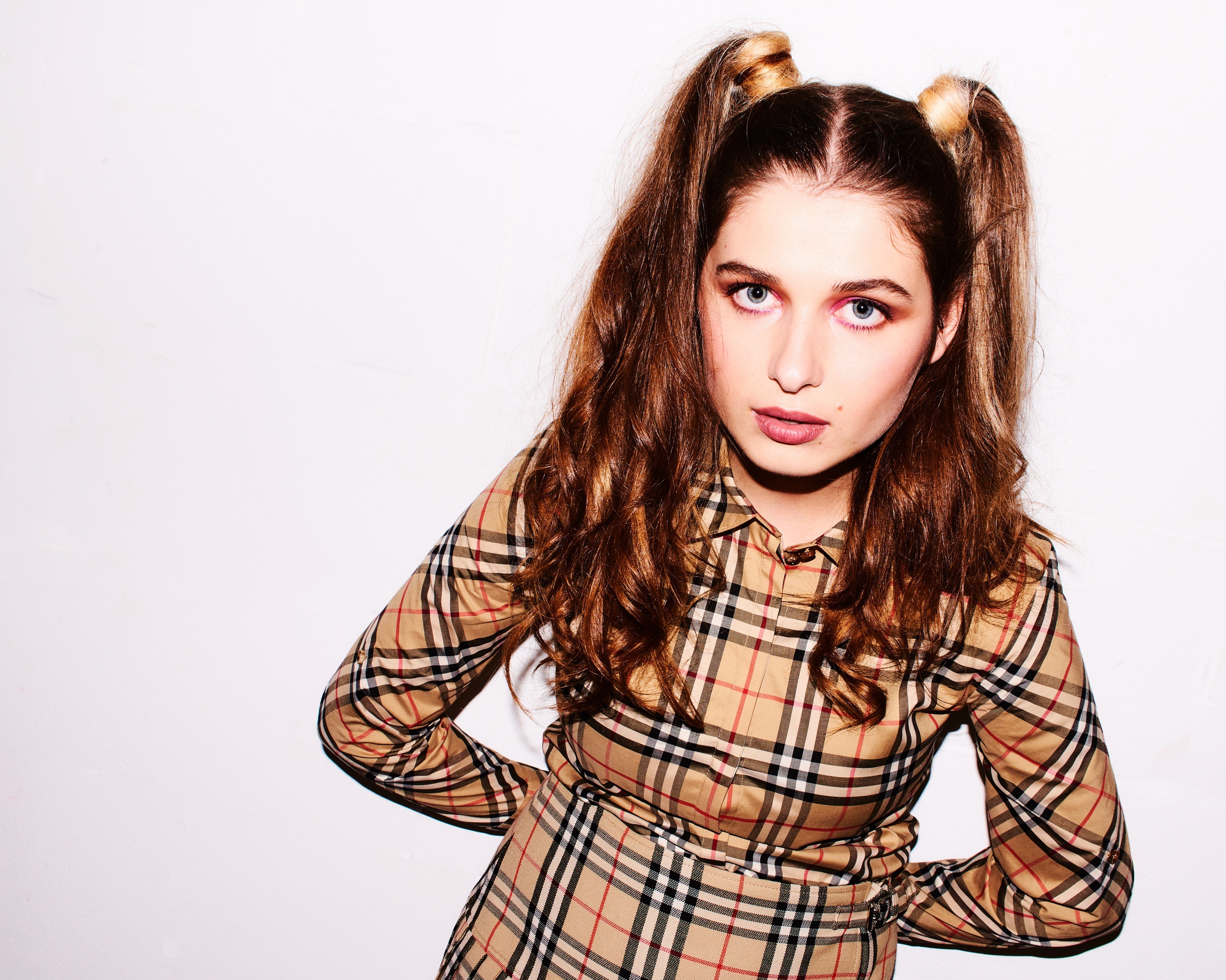 Bella howard baby queen rev 06