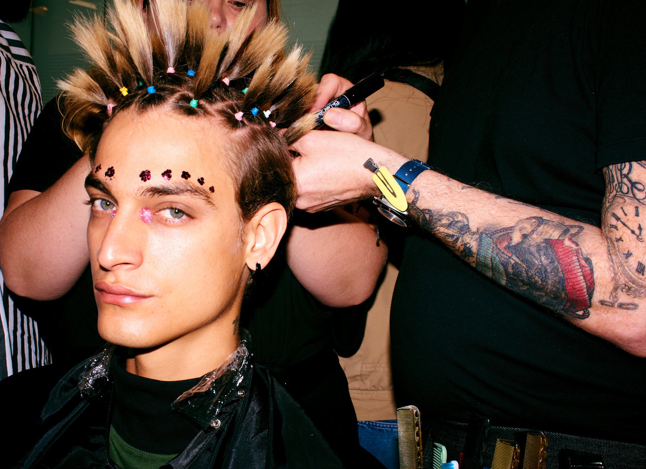 Bella howard backstage 21