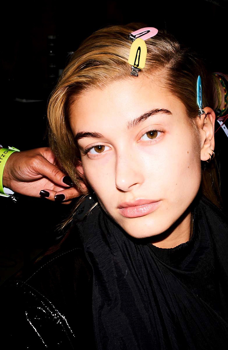 Bella howard backstage 40