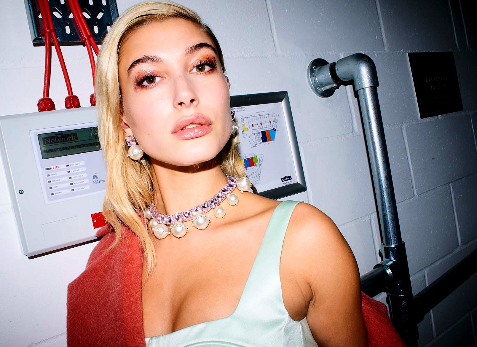 Bella howard backstage 43