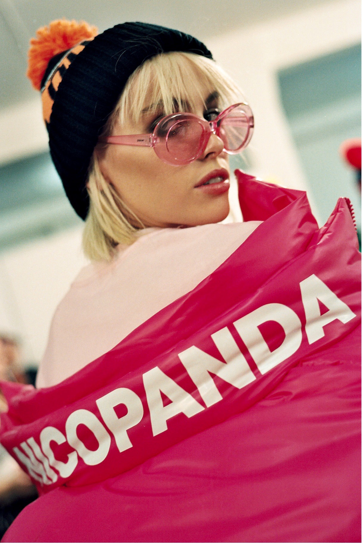 Bella howard backstage 48