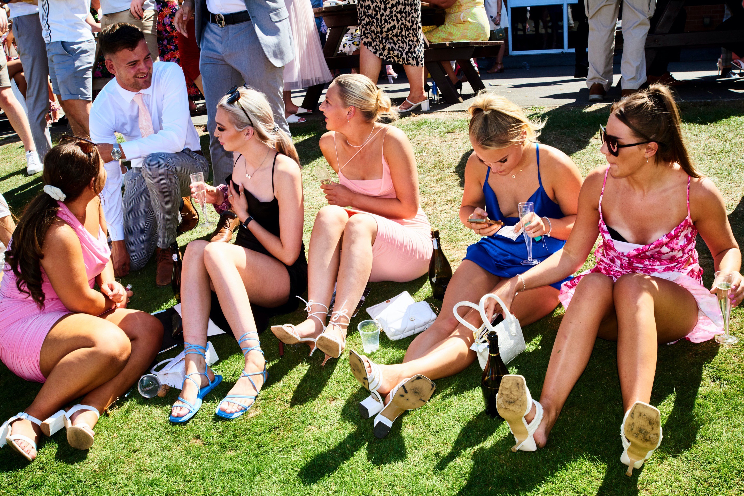 Bella howard beverley races13