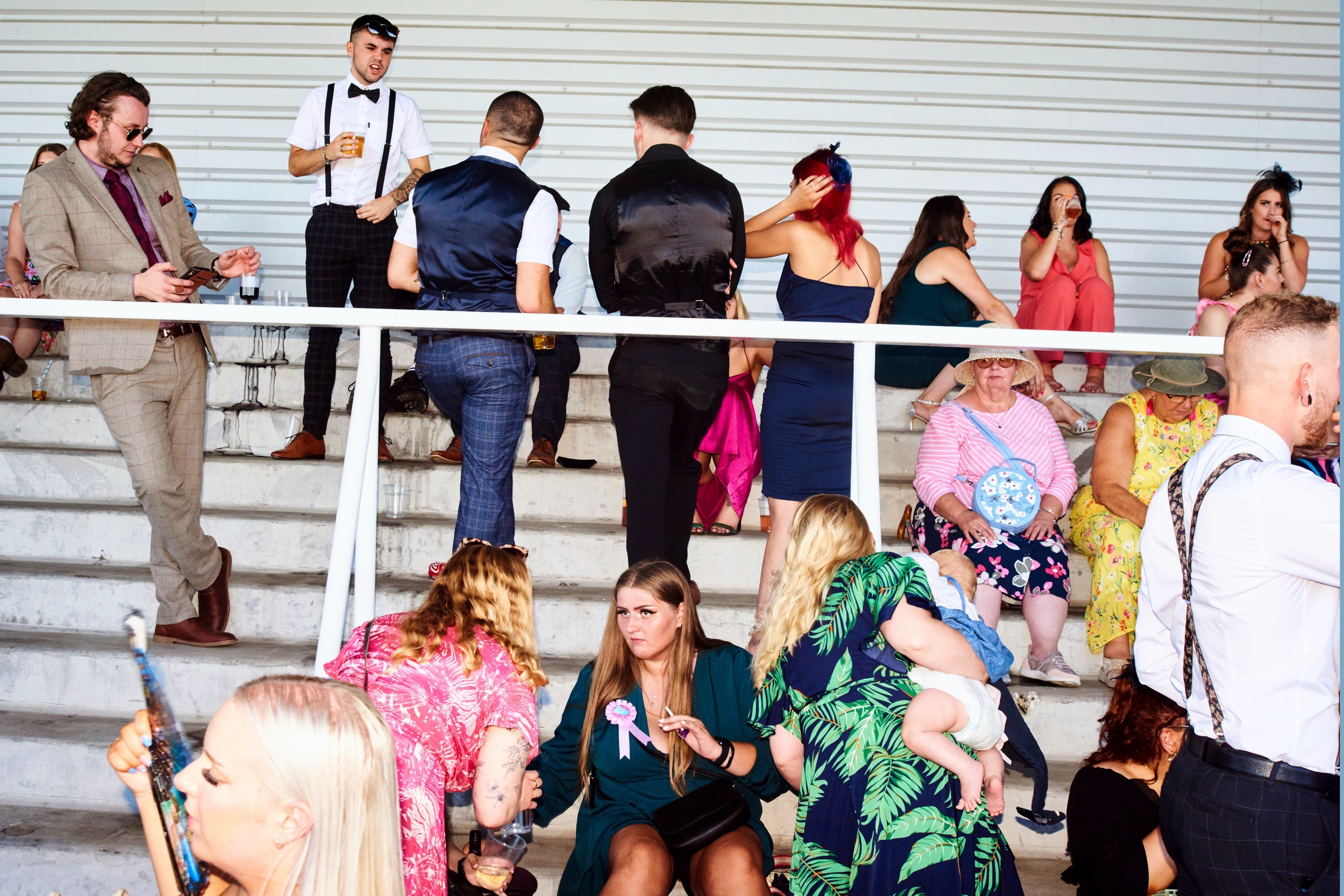 Bella howard beverley races37