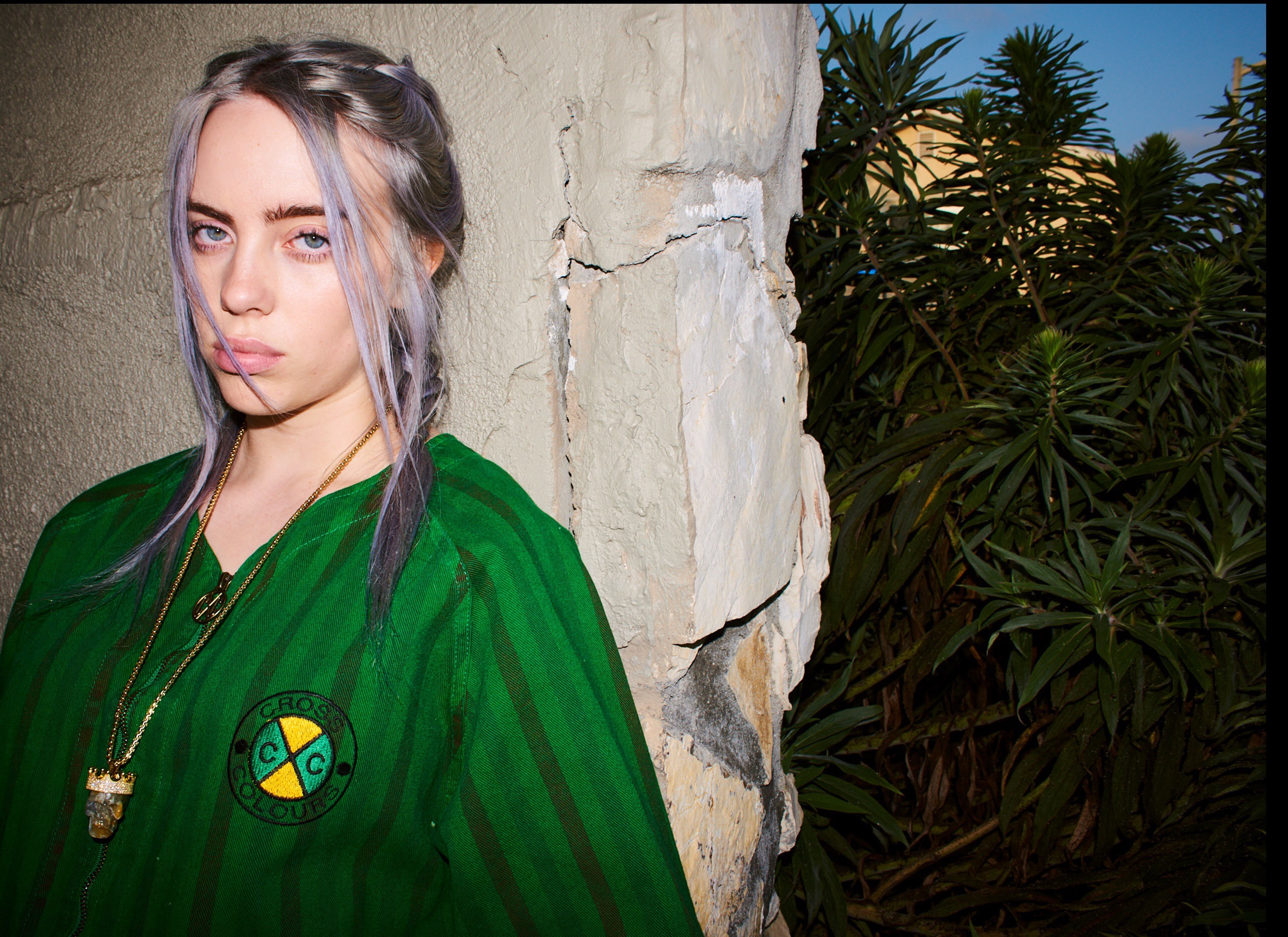 Bella howard billie eilish rev04