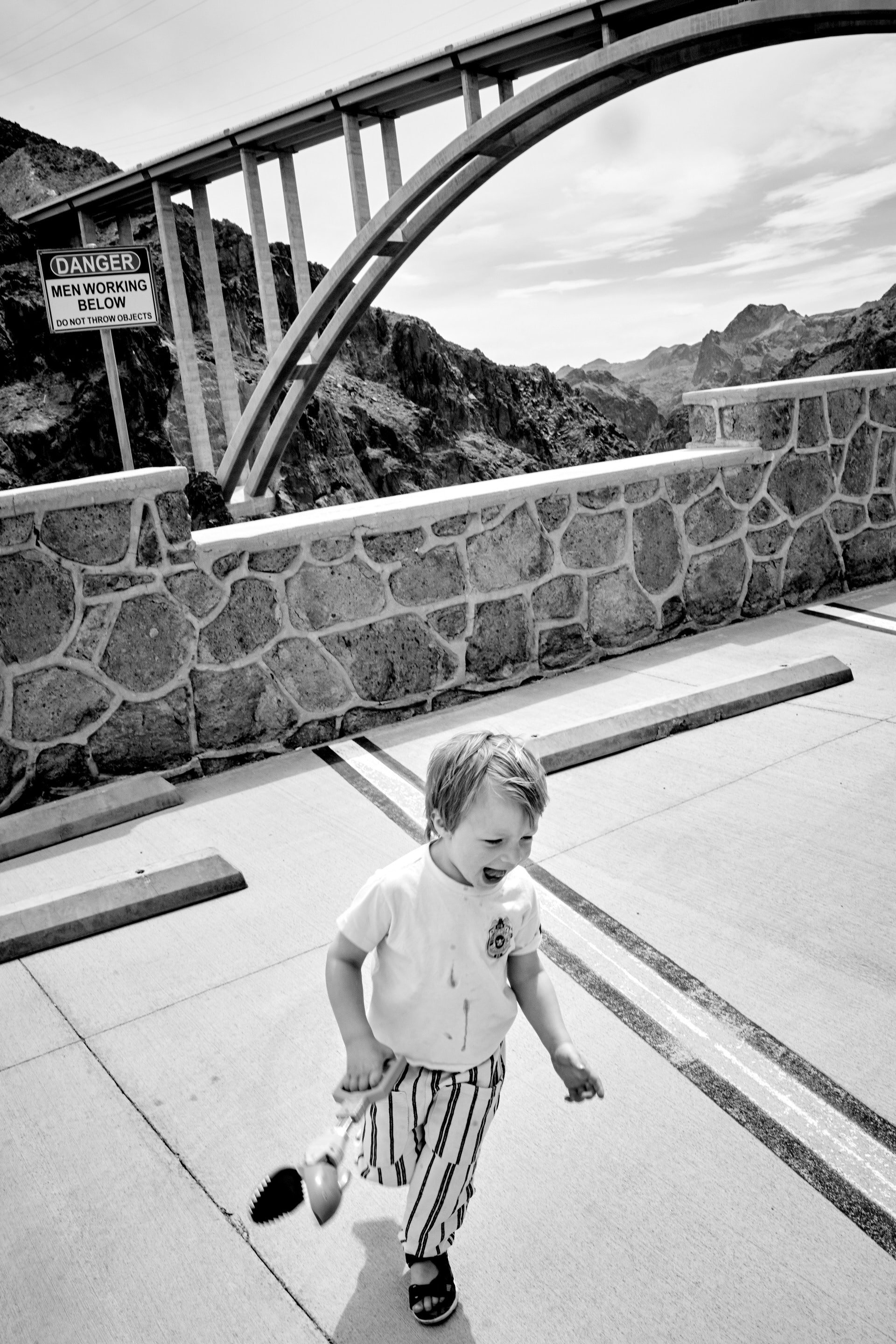 Bella howard billy idol 15