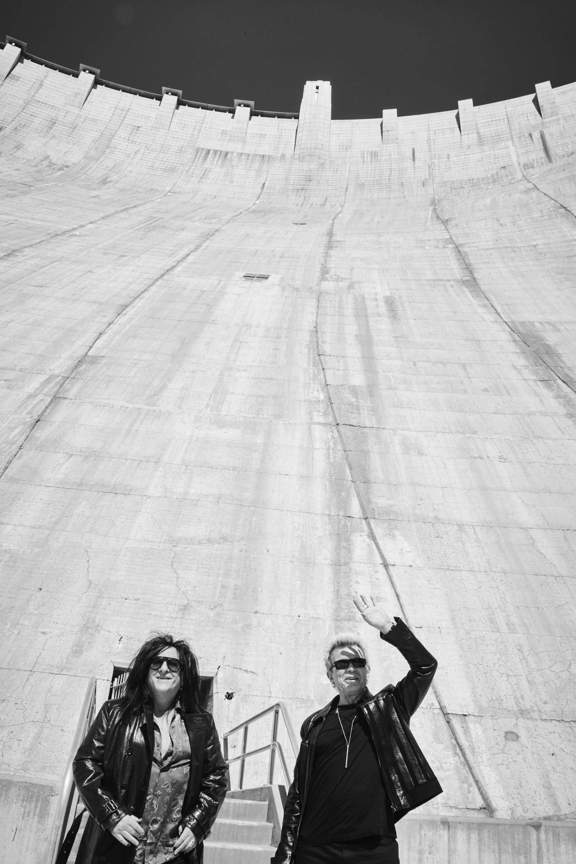 Bella howard billy idol 19