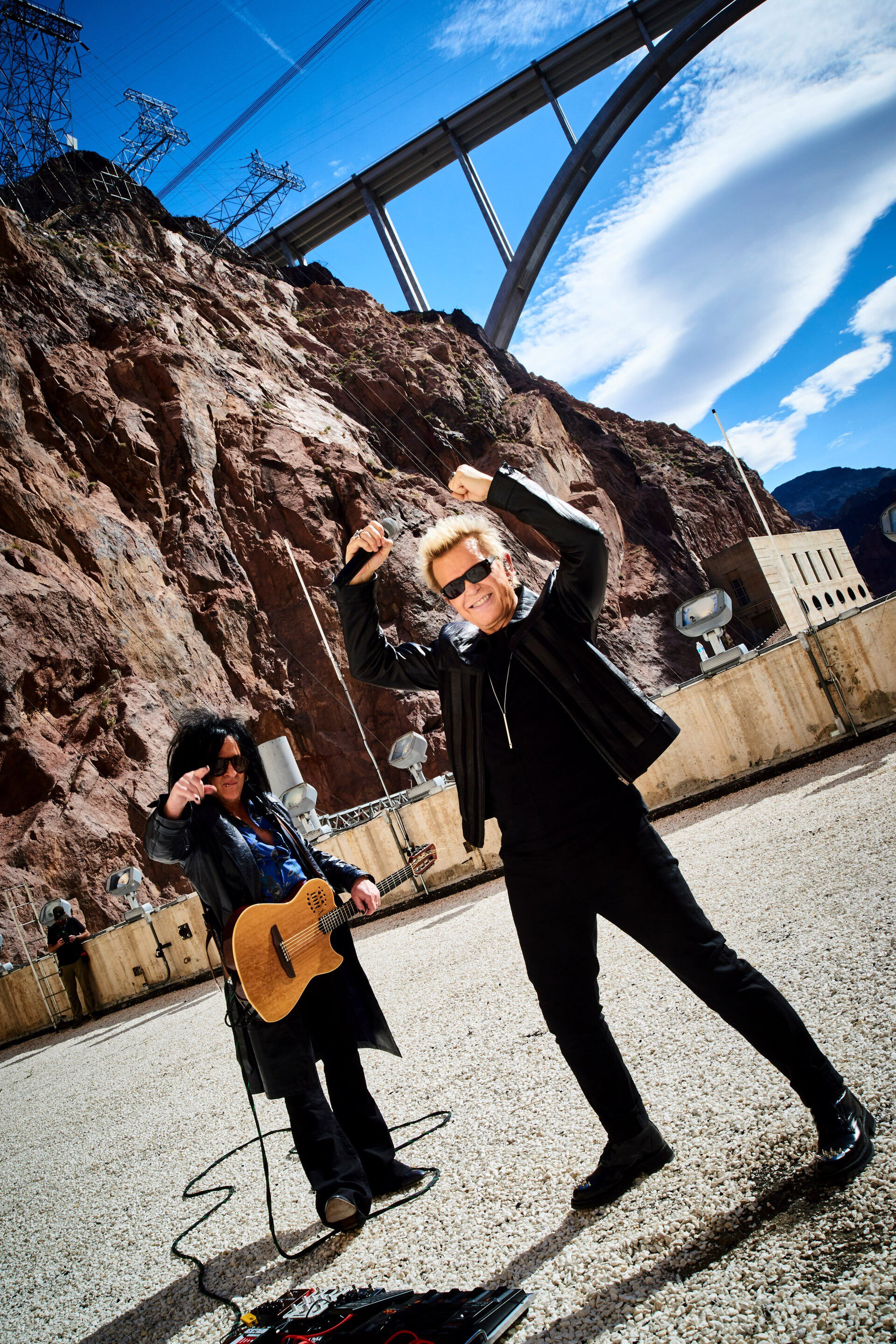 Bella howard billy idol 23