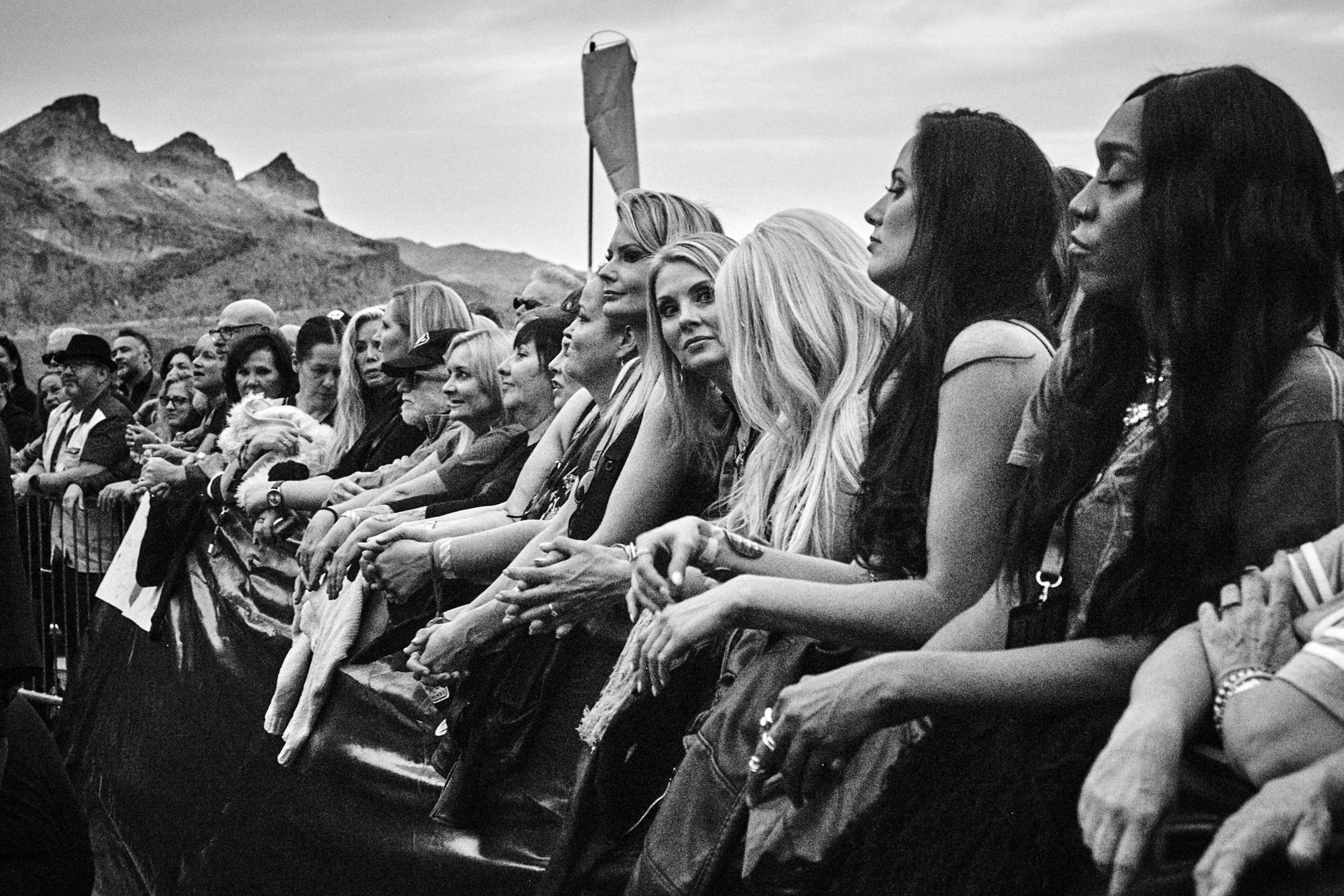 Bella howard billy idol 24