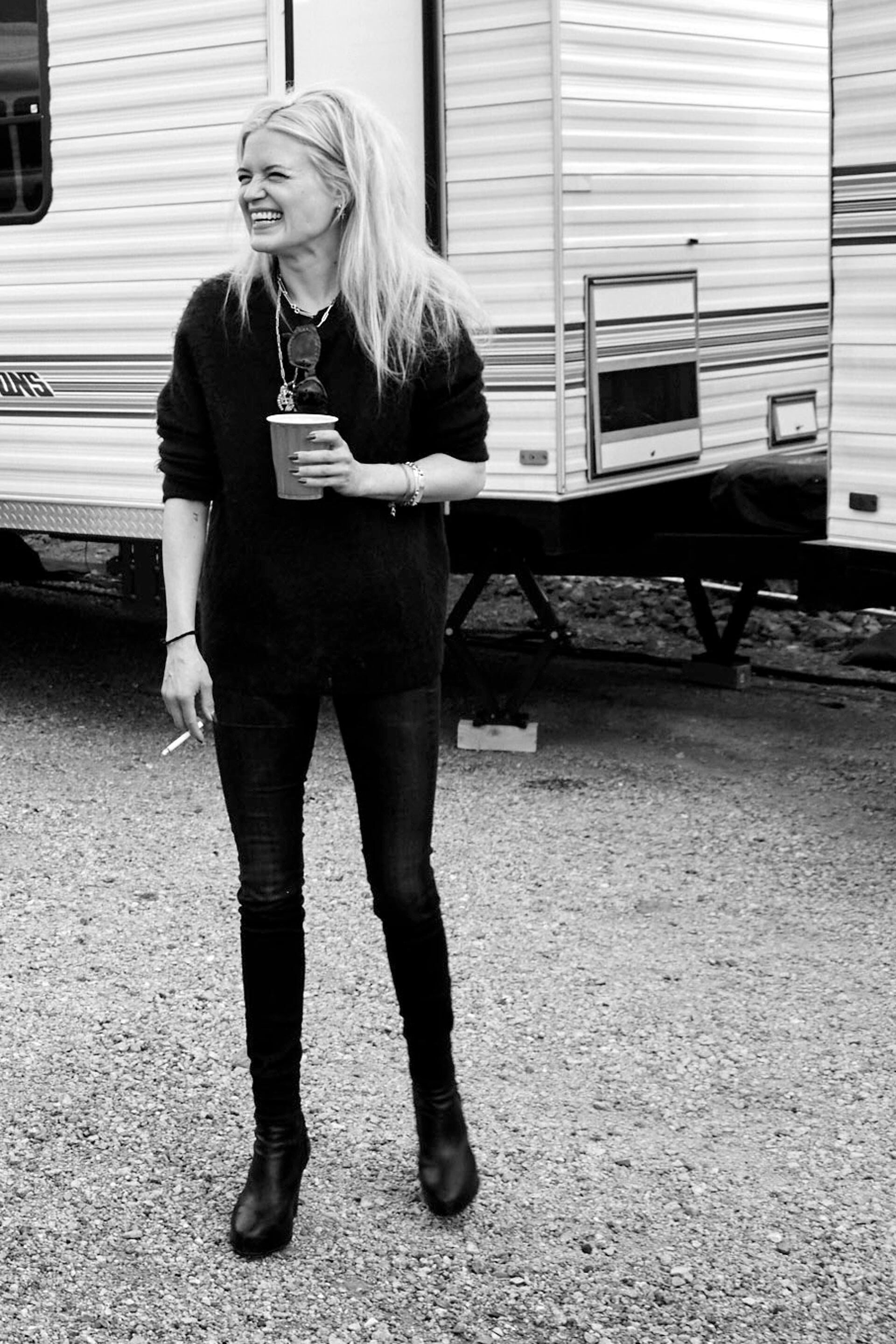 Bella howard billy idol 26