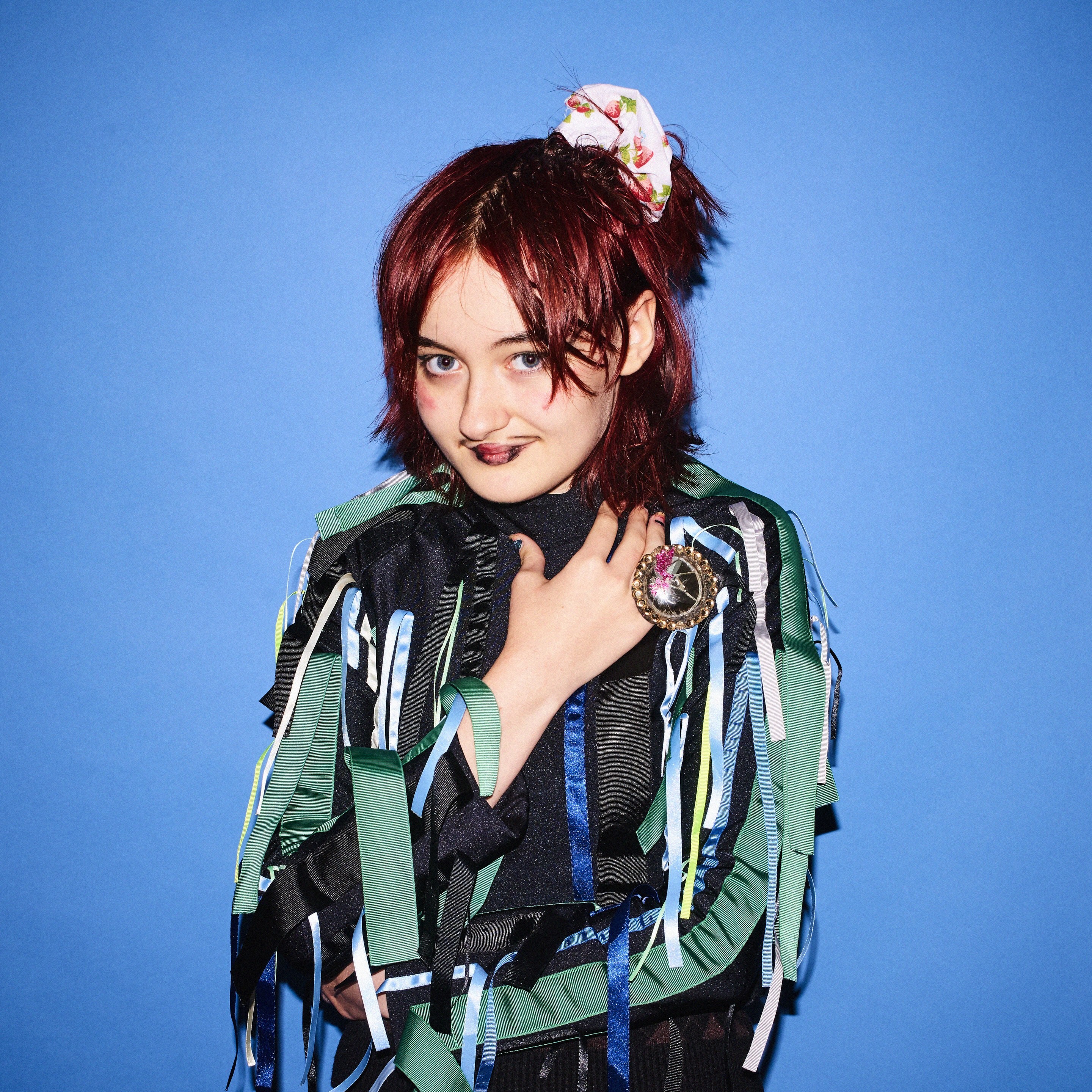 Bella howard bright young things03