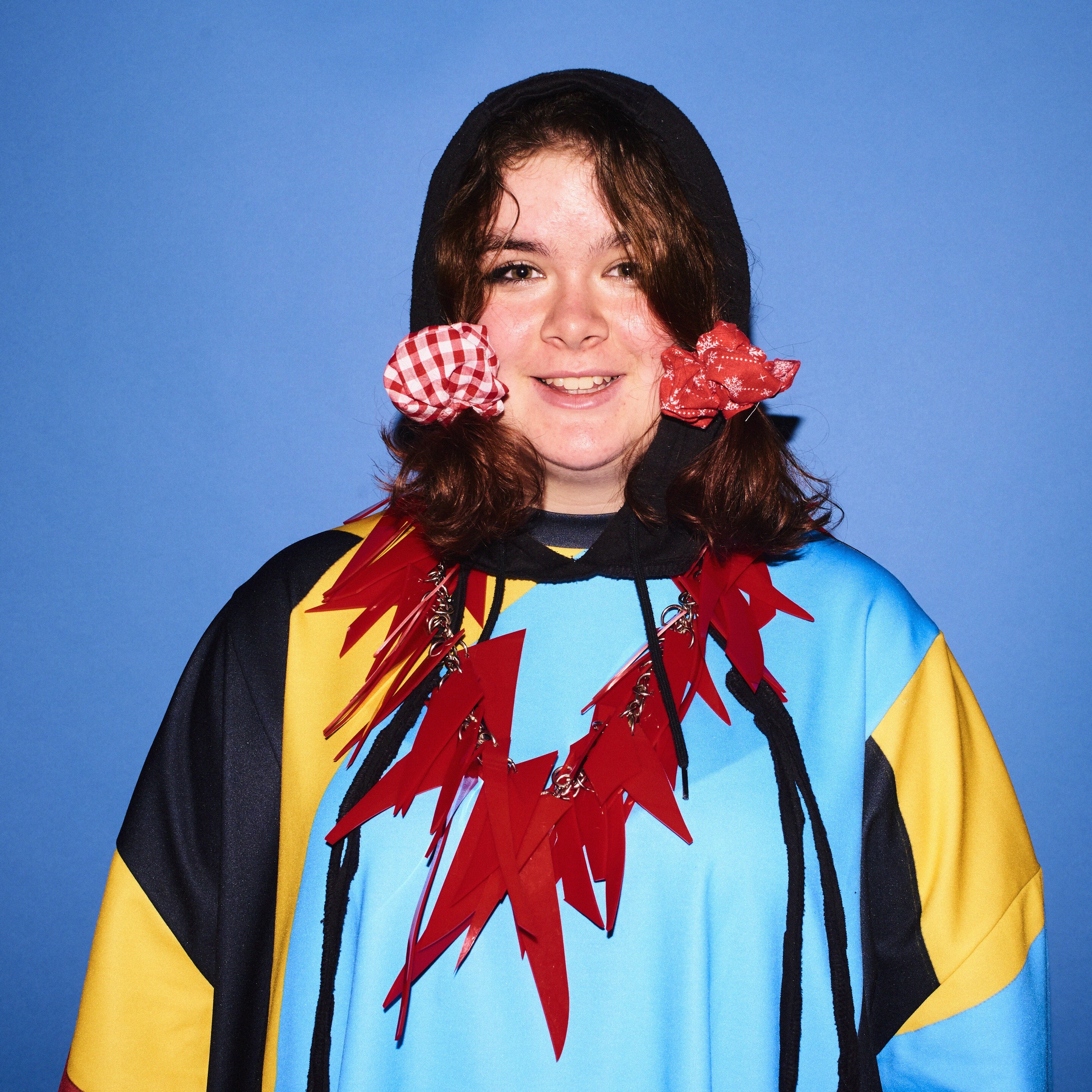 Bella howard bright young things20