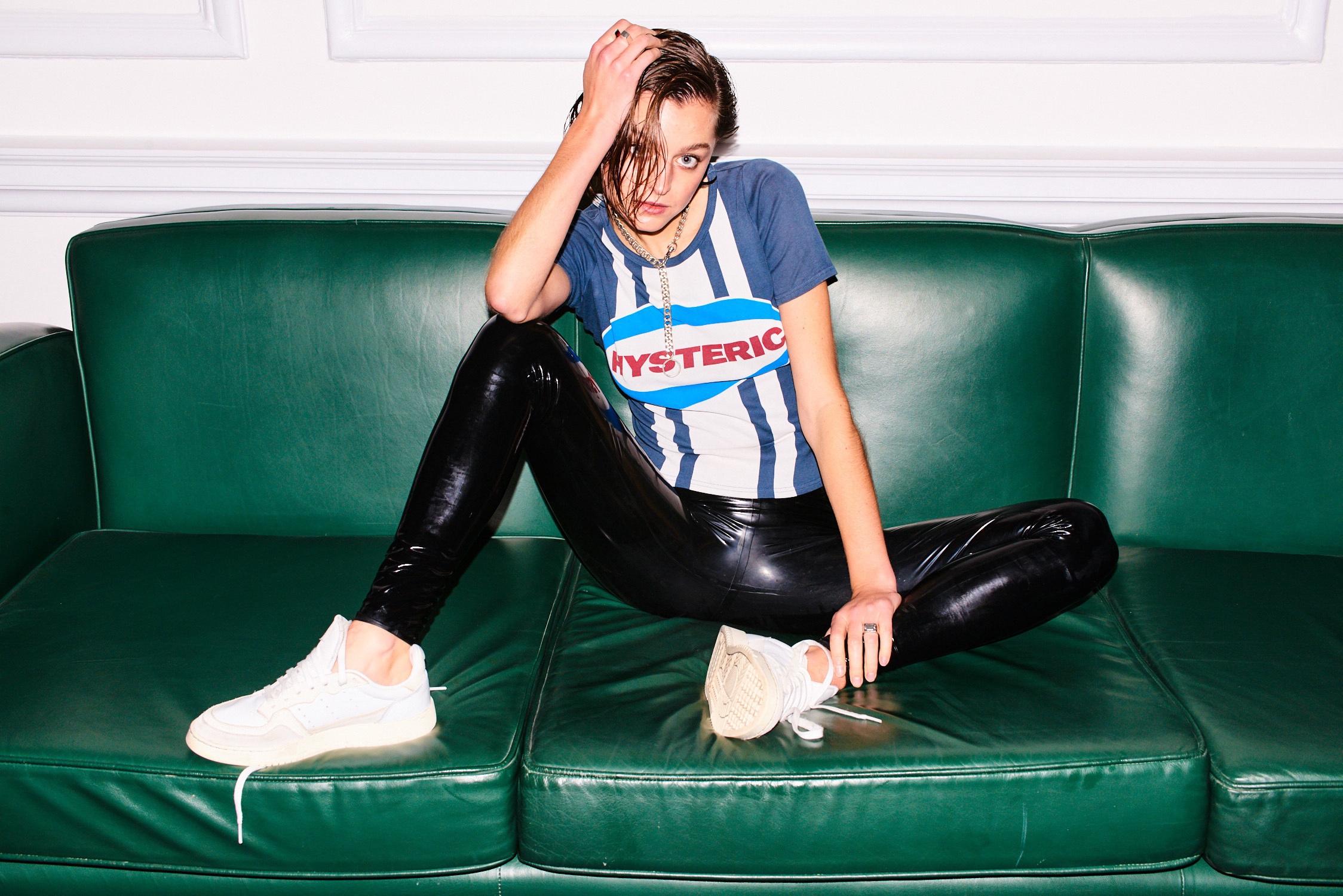 Bella howard emma corrin 07