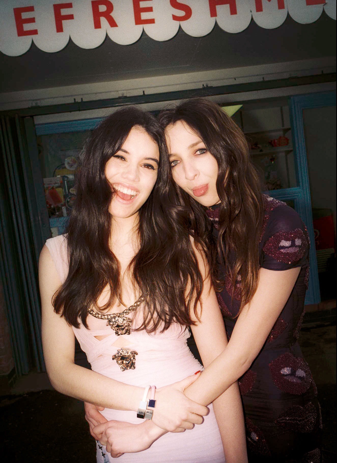 Bella howard galla and tish 04