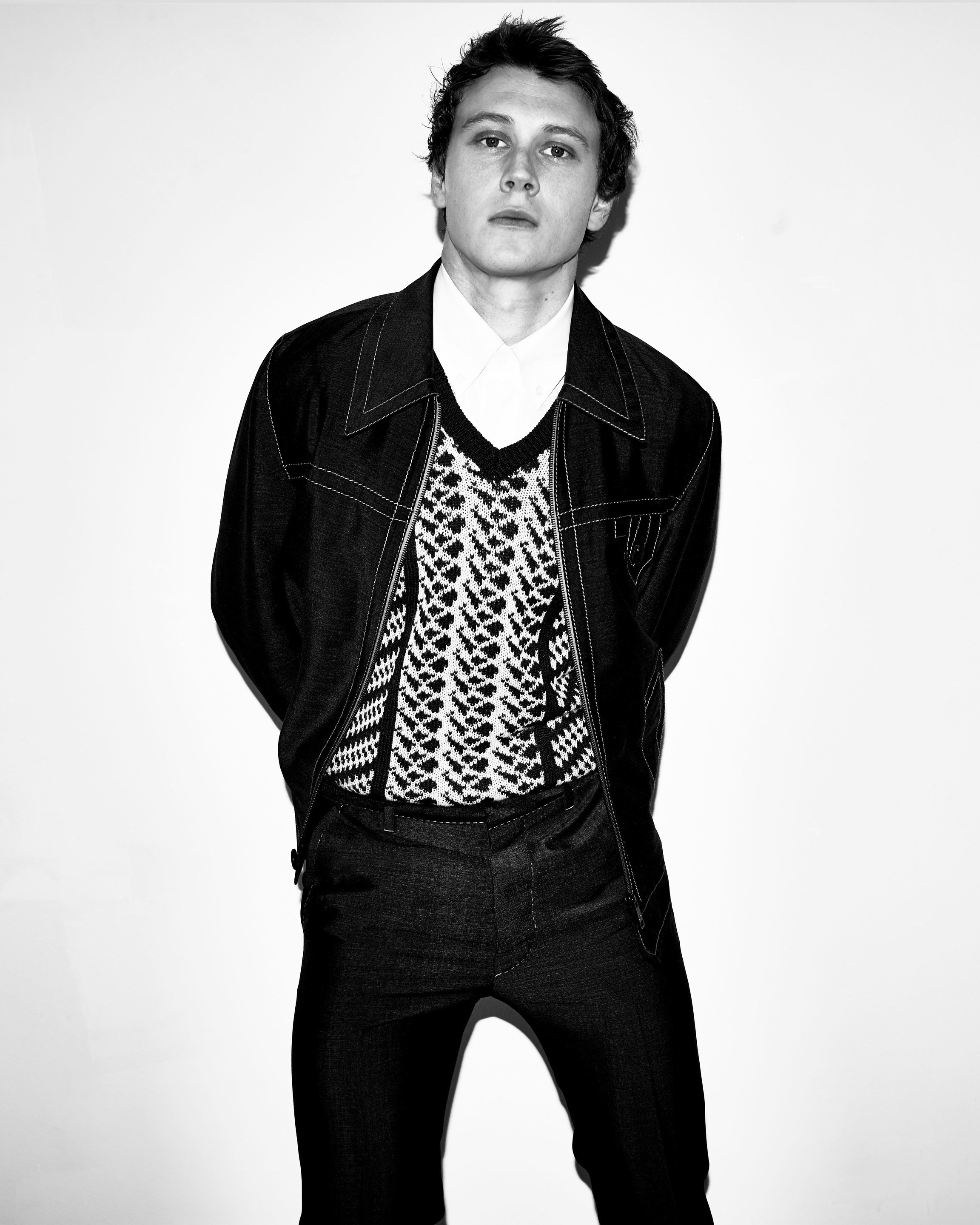 Bella howard george mackay05