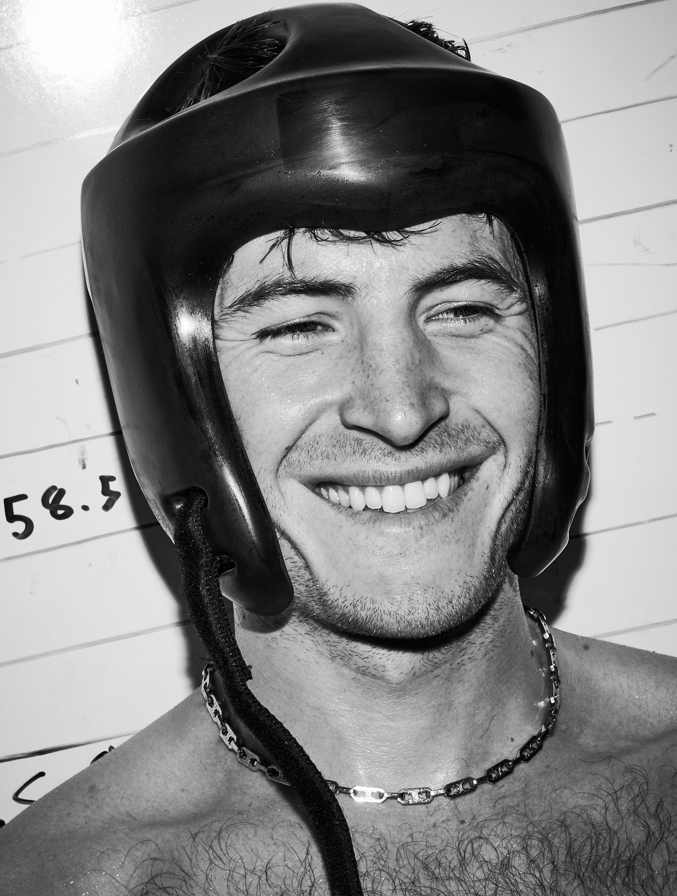 Bella howard kieron moore08