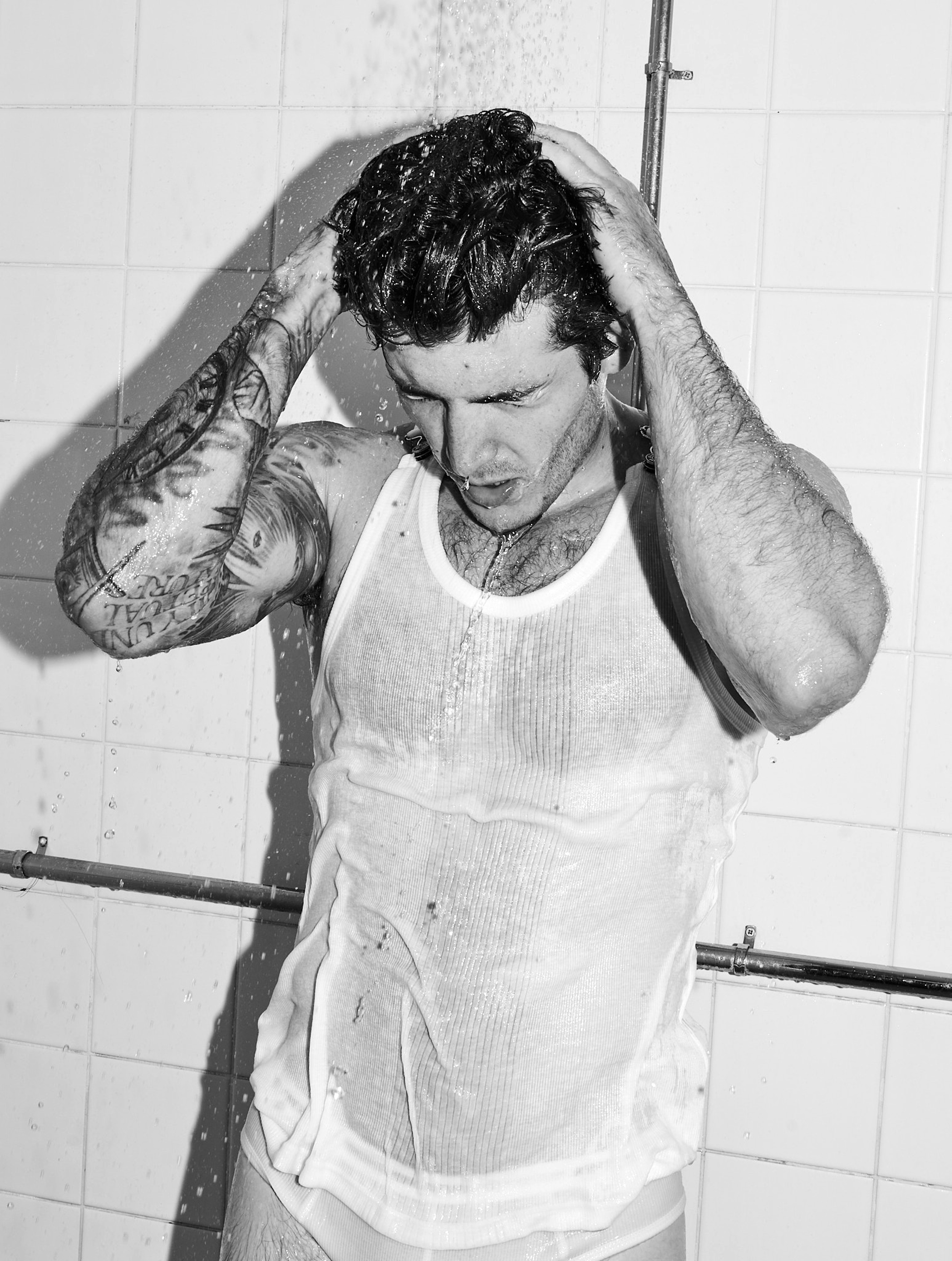 Bella howard kieron moore09