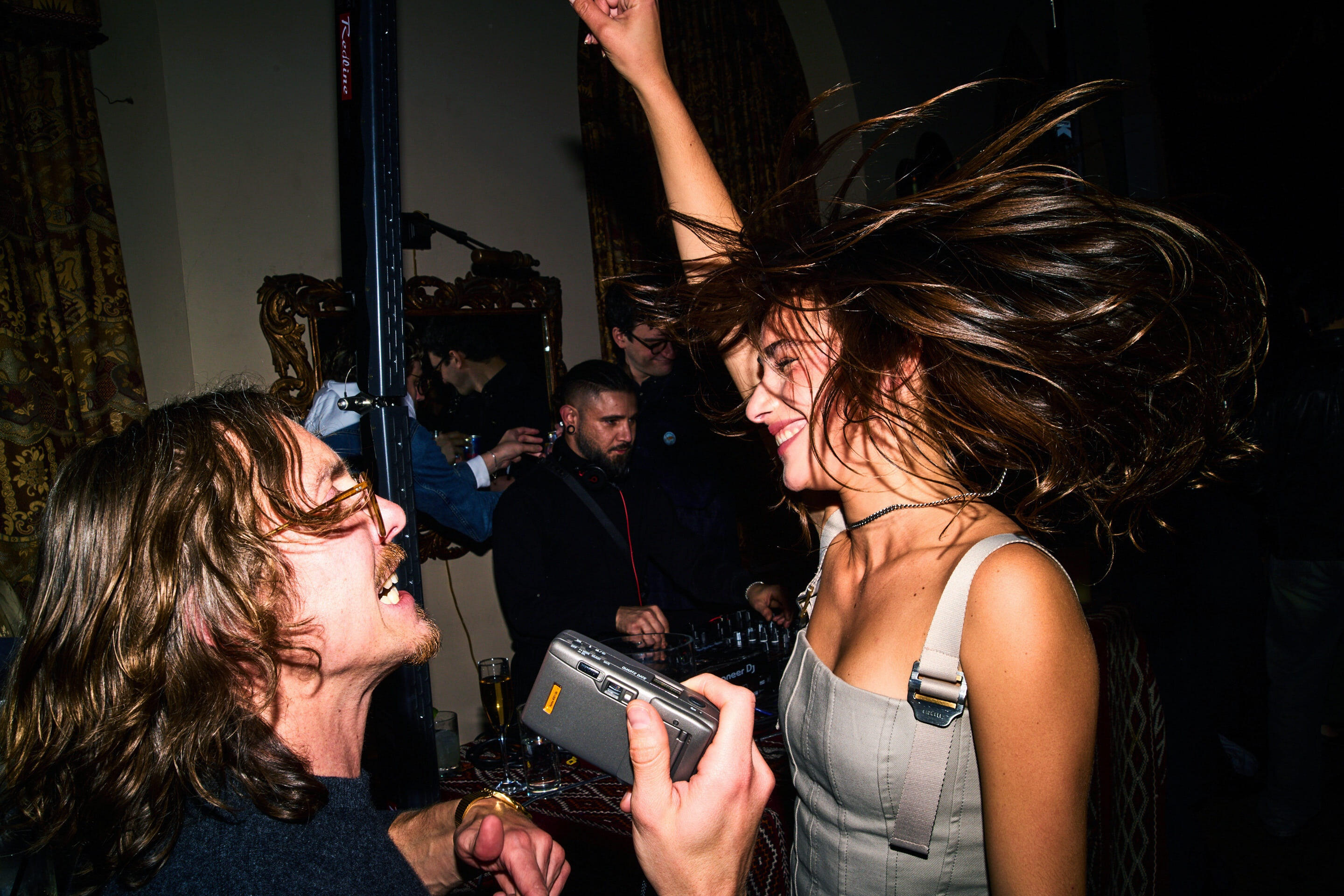 Bella howard last days party 05