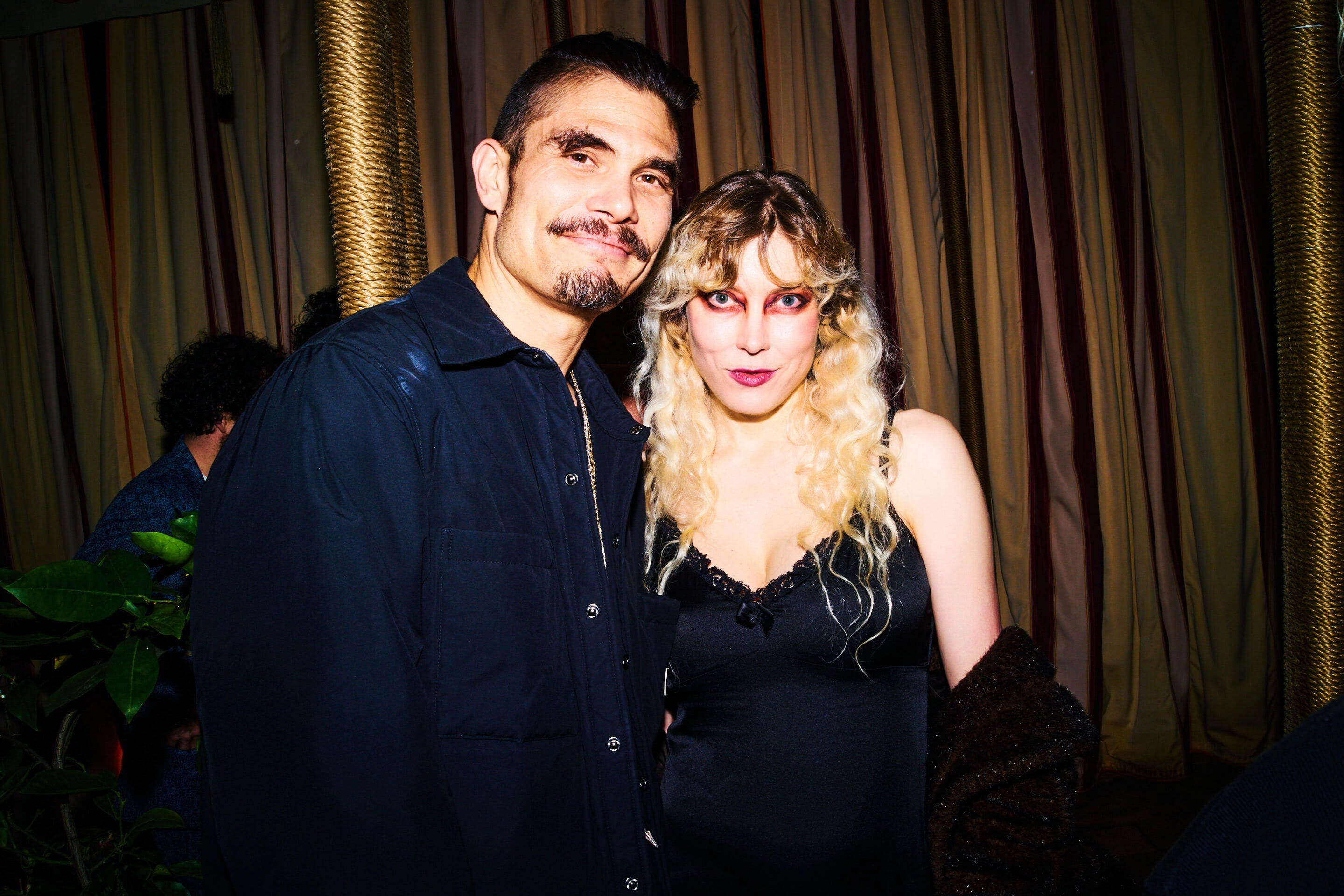 Bella howard last days party 06