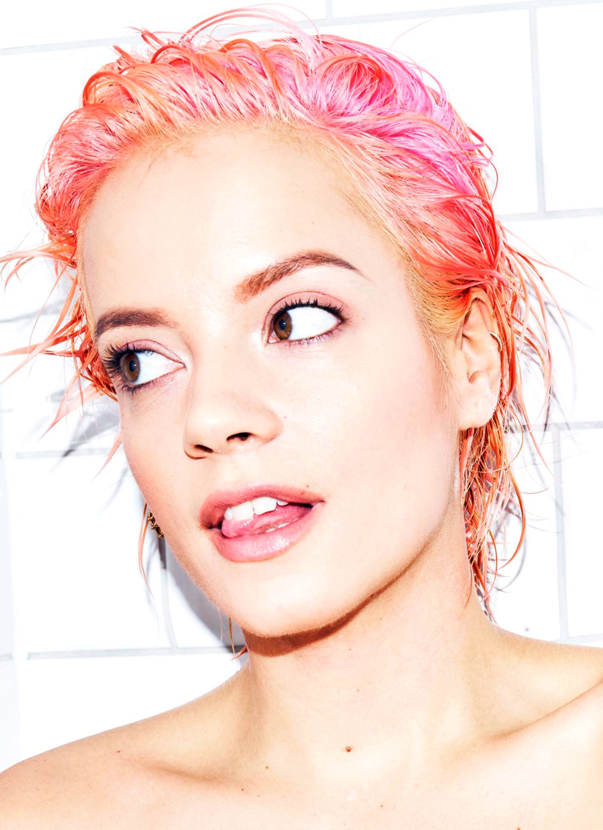 Bella howard lily allen02