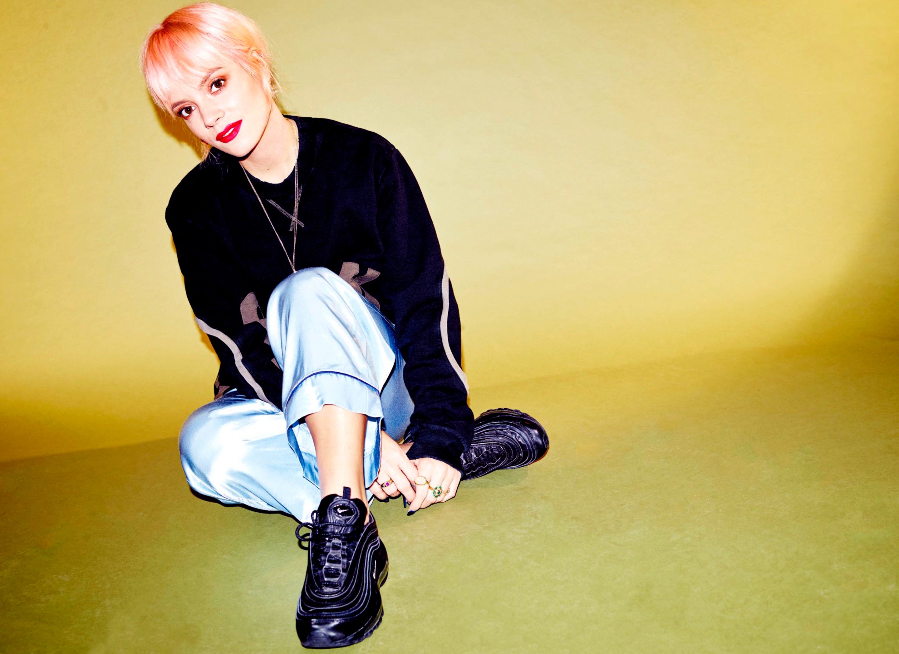 Bella howard lily allen04