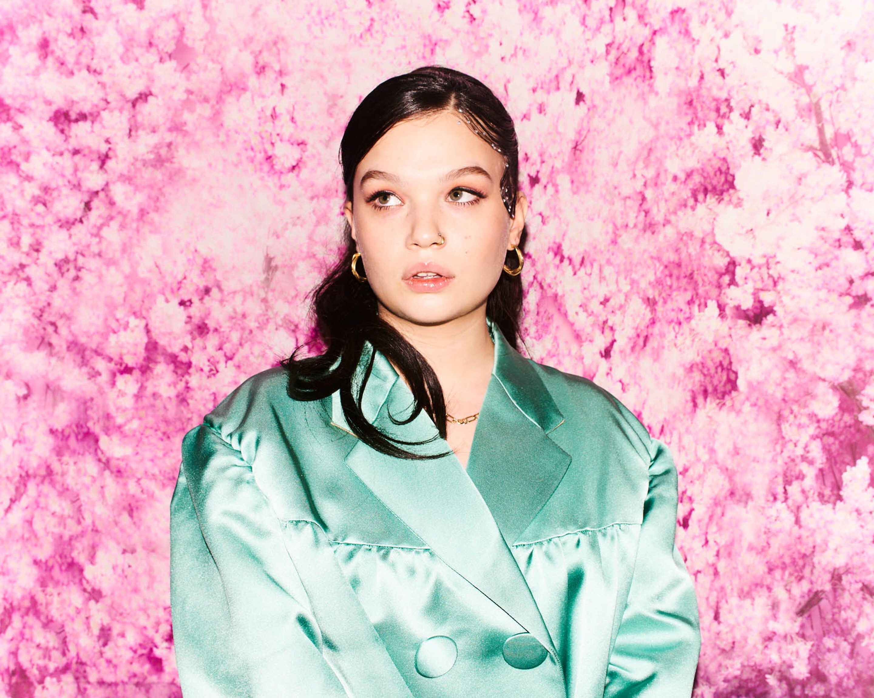 Bella howard lola young04