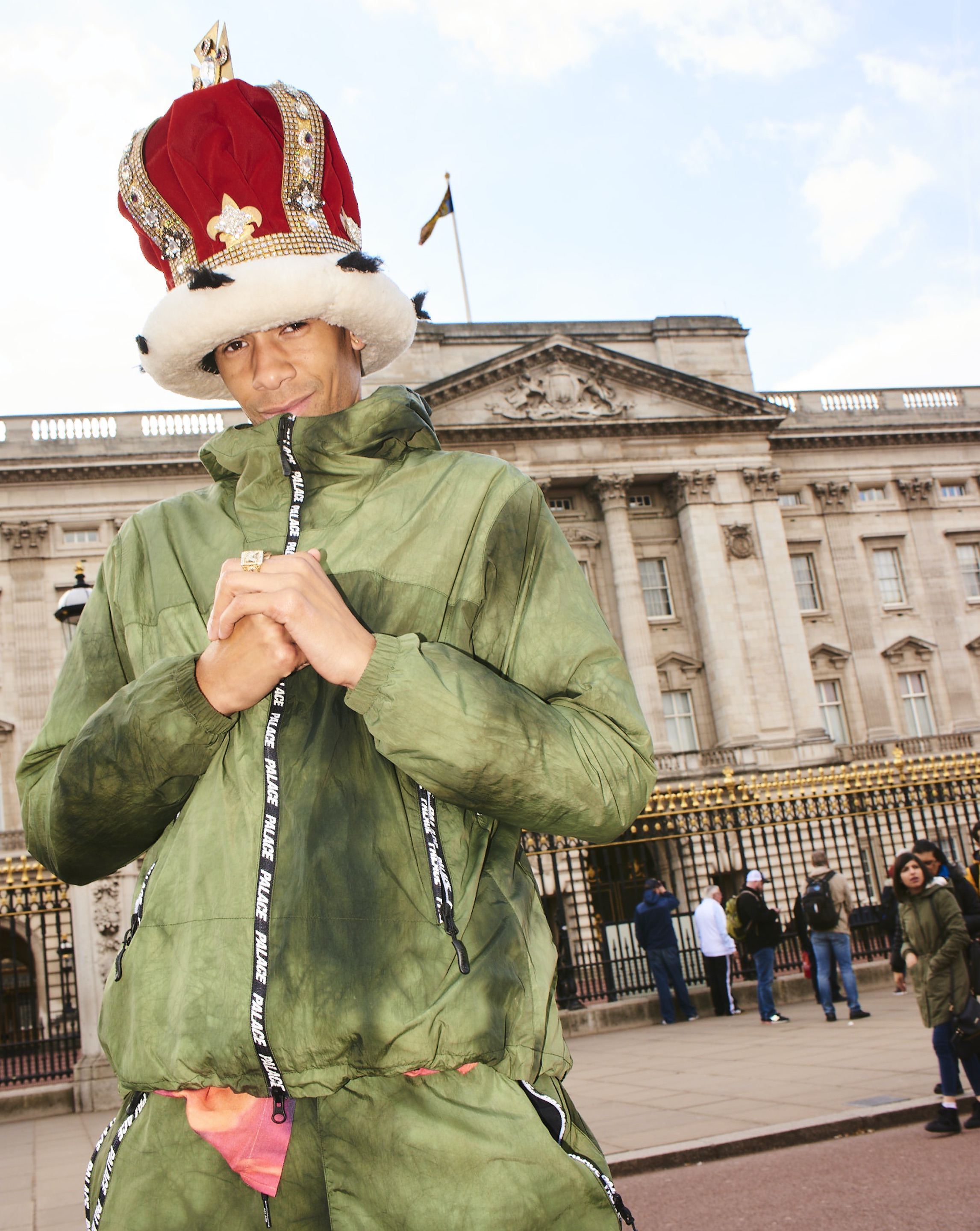 Bella howard lucien clarke2 08