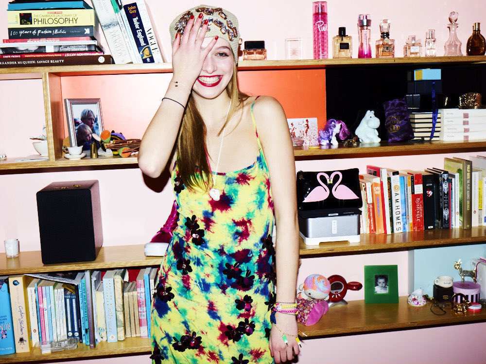 Bella howard miss vogue 01