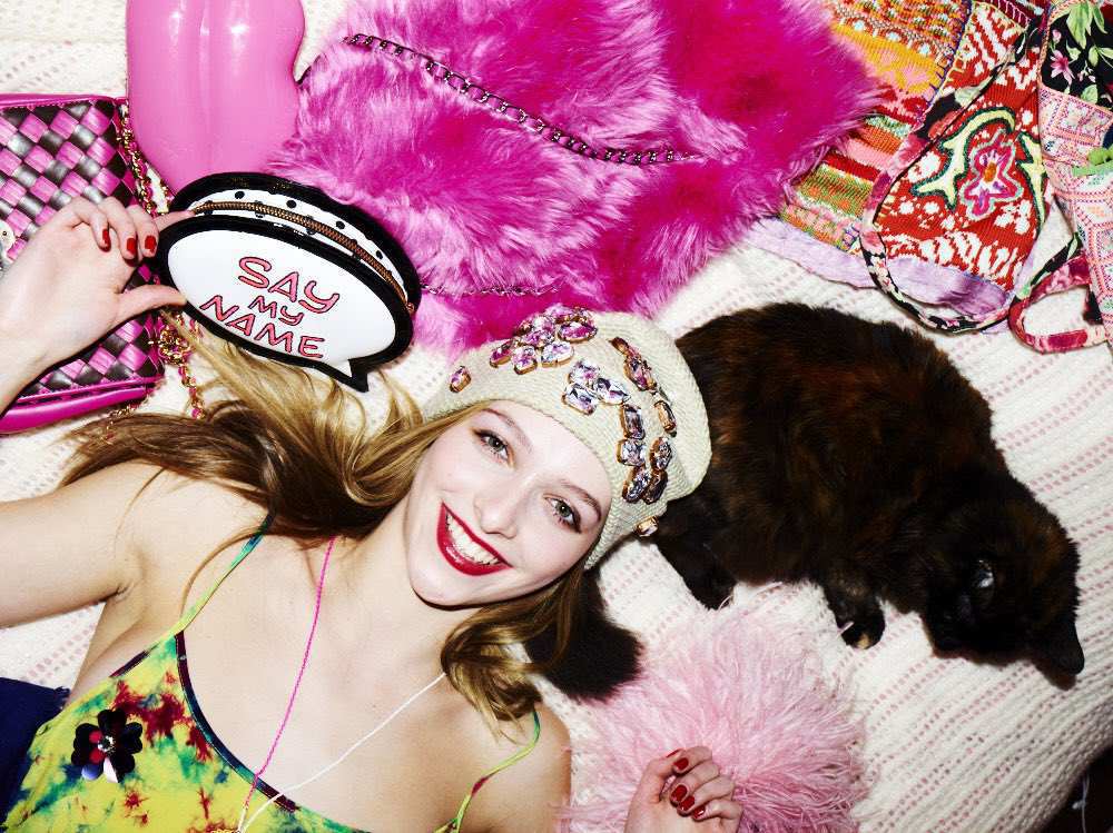 Bella howard miss vogue 02