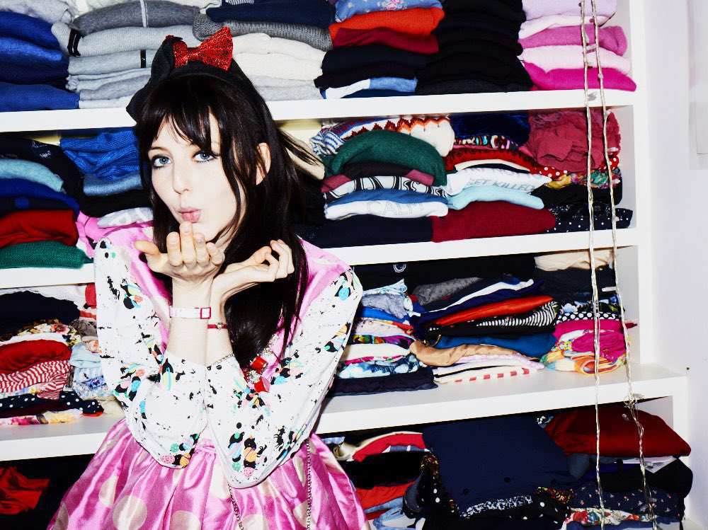 Bella howard miss vogue 04