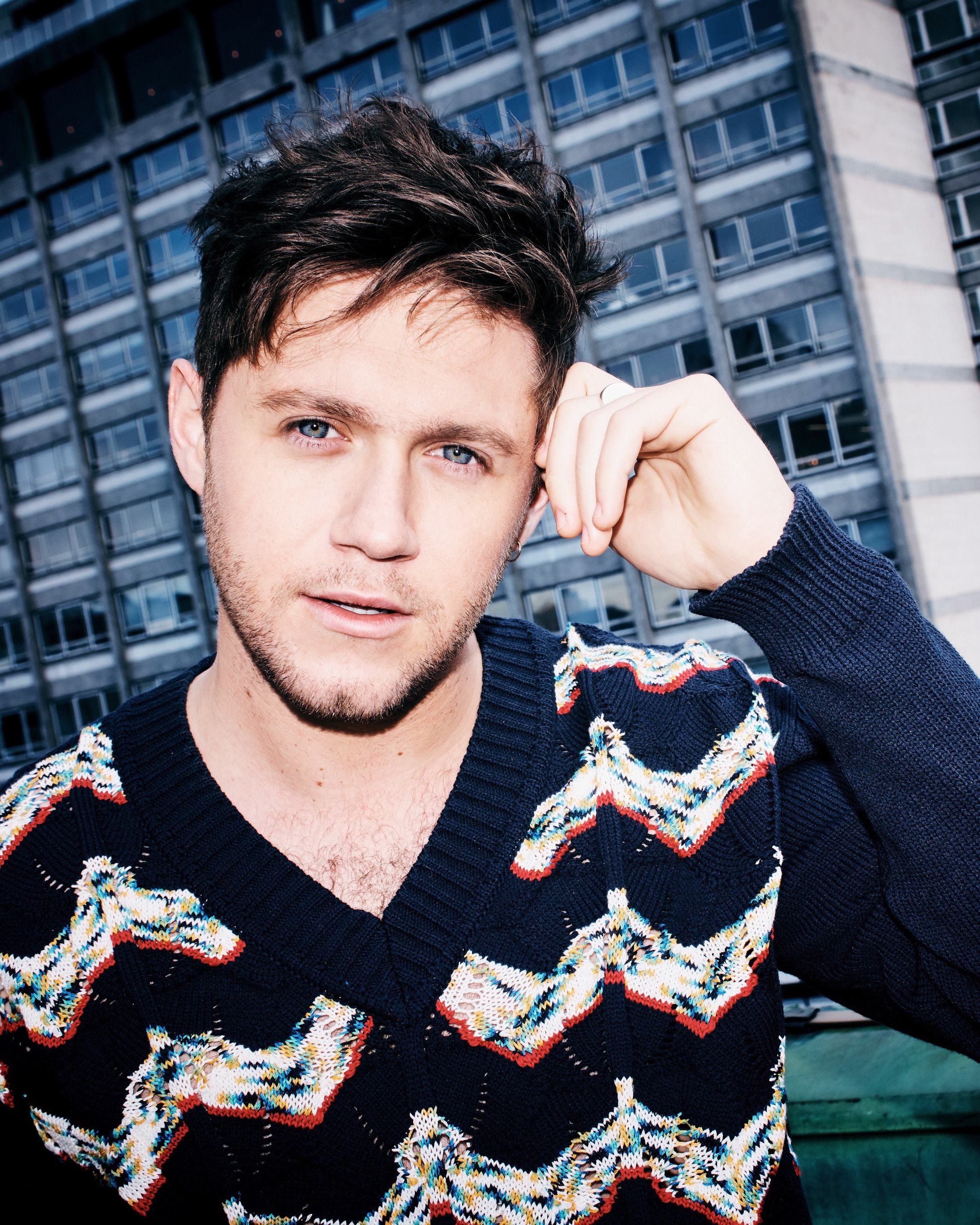 Bella howard niall horan 02