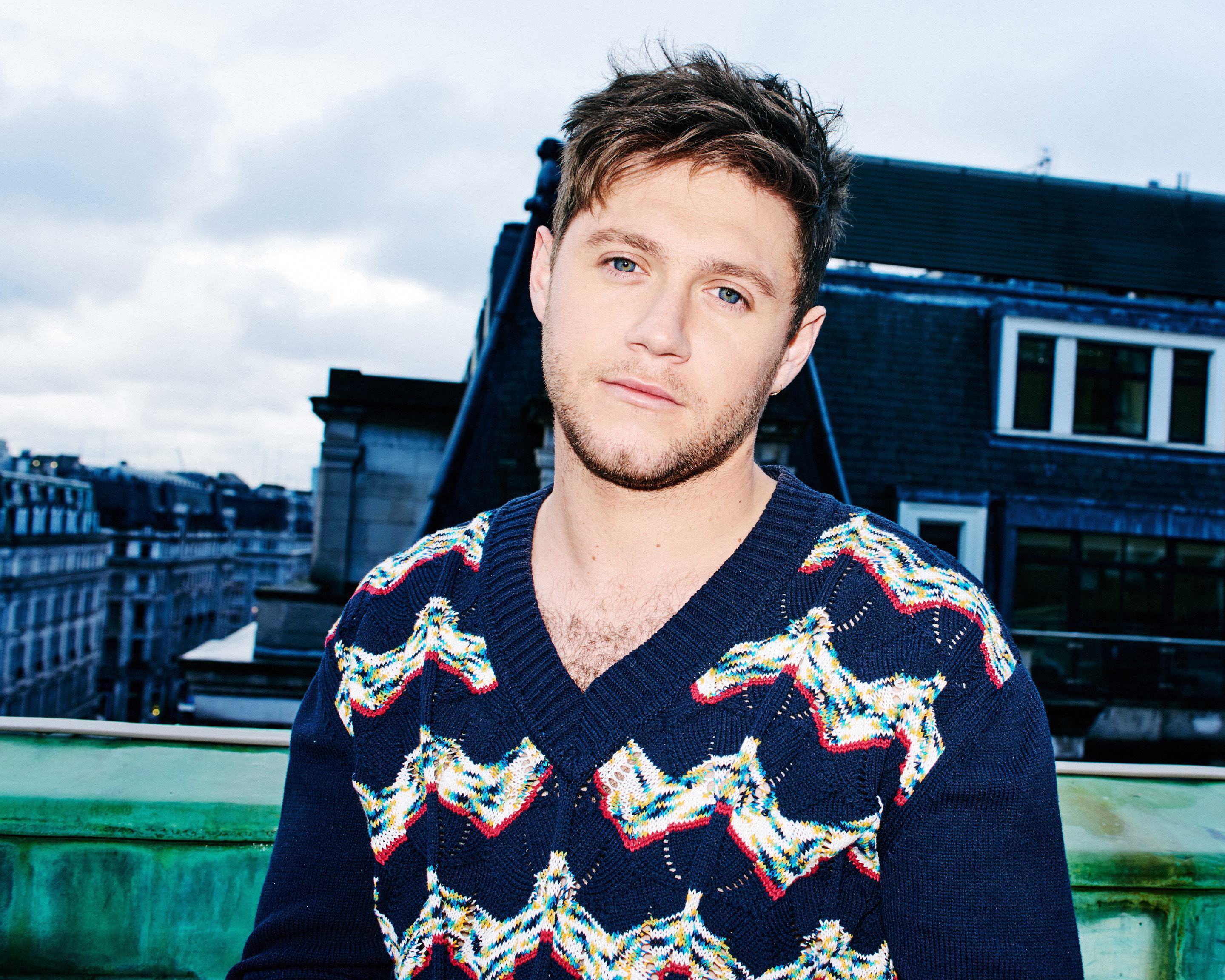 Bella howard niall horan 04