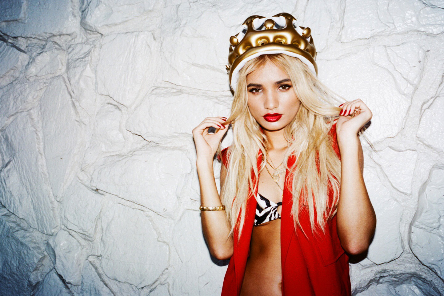 Bella howard pia mia 01