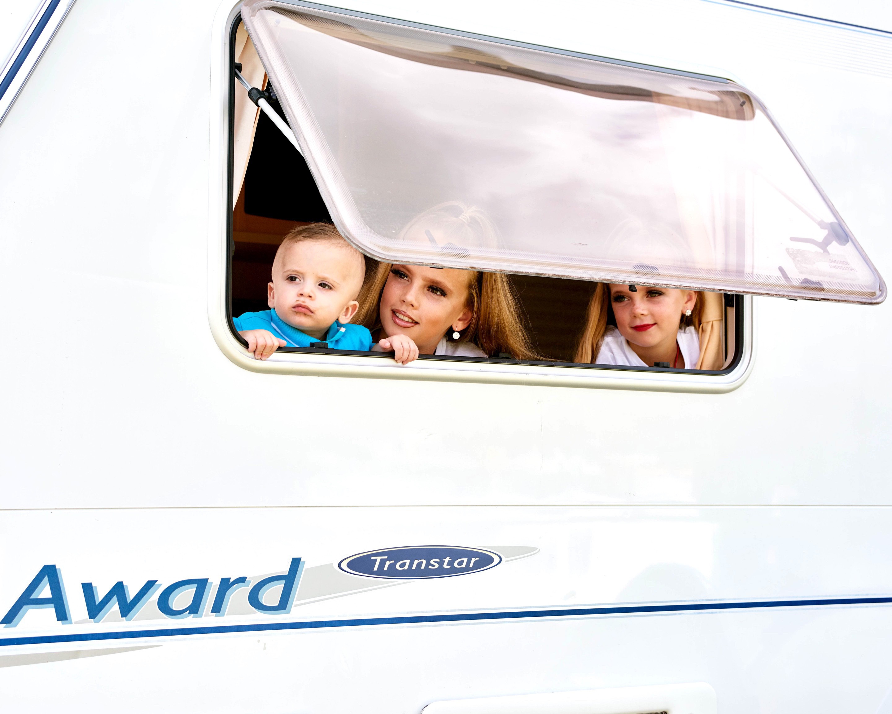 Bella howard postcards from appleby 05