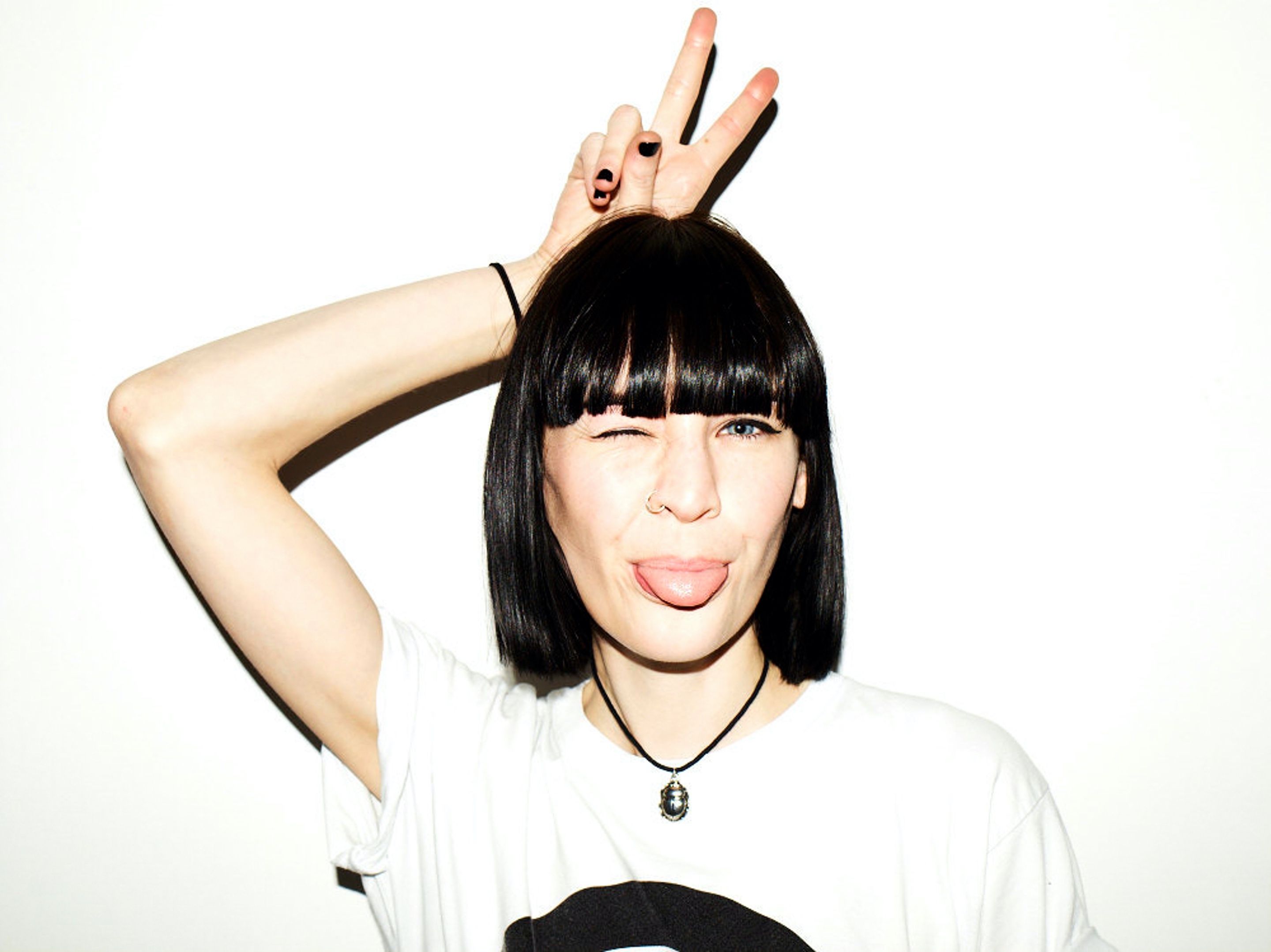 Bella howard revelation suitcases 02