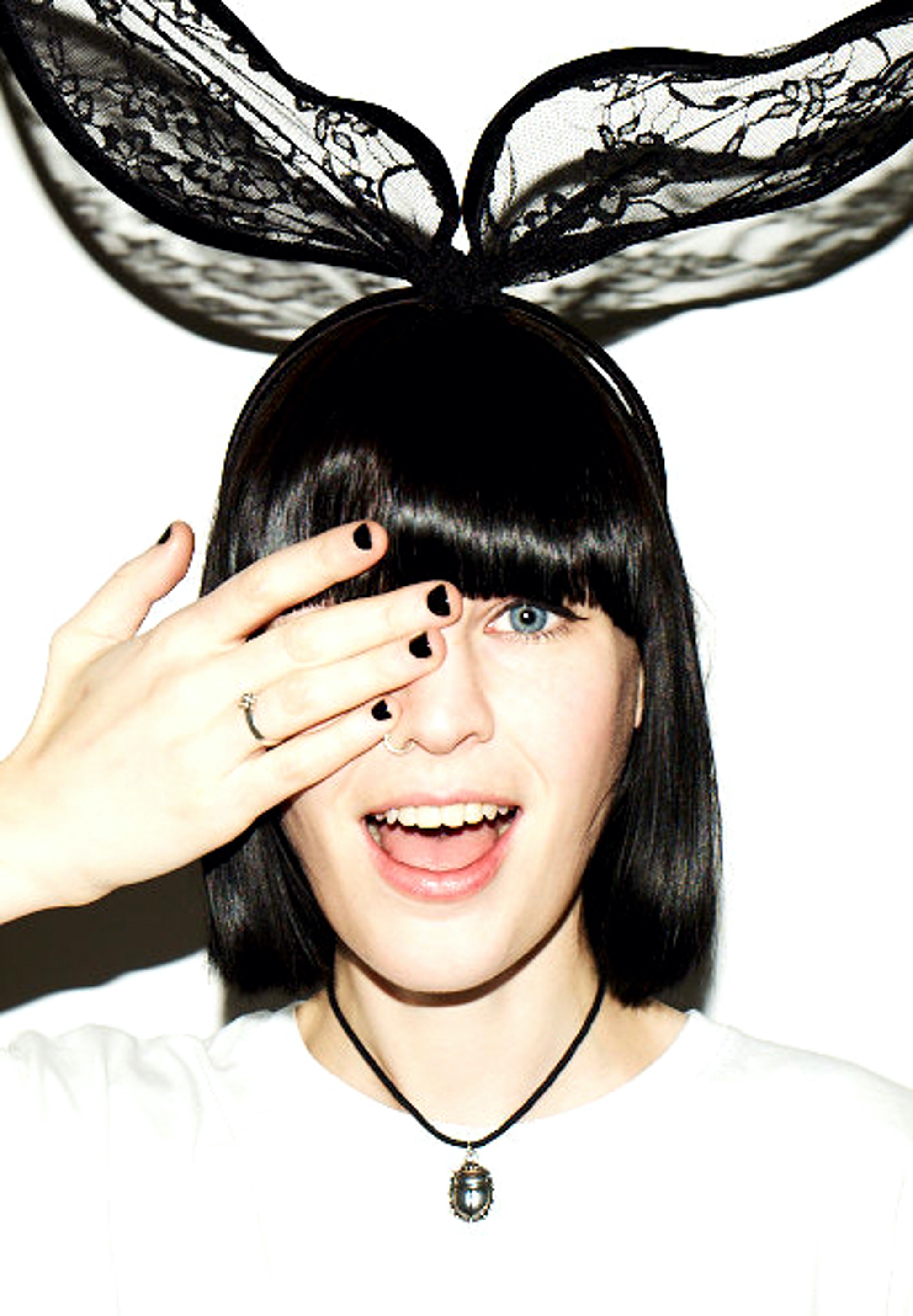 Bella howard revelation suitcases 03