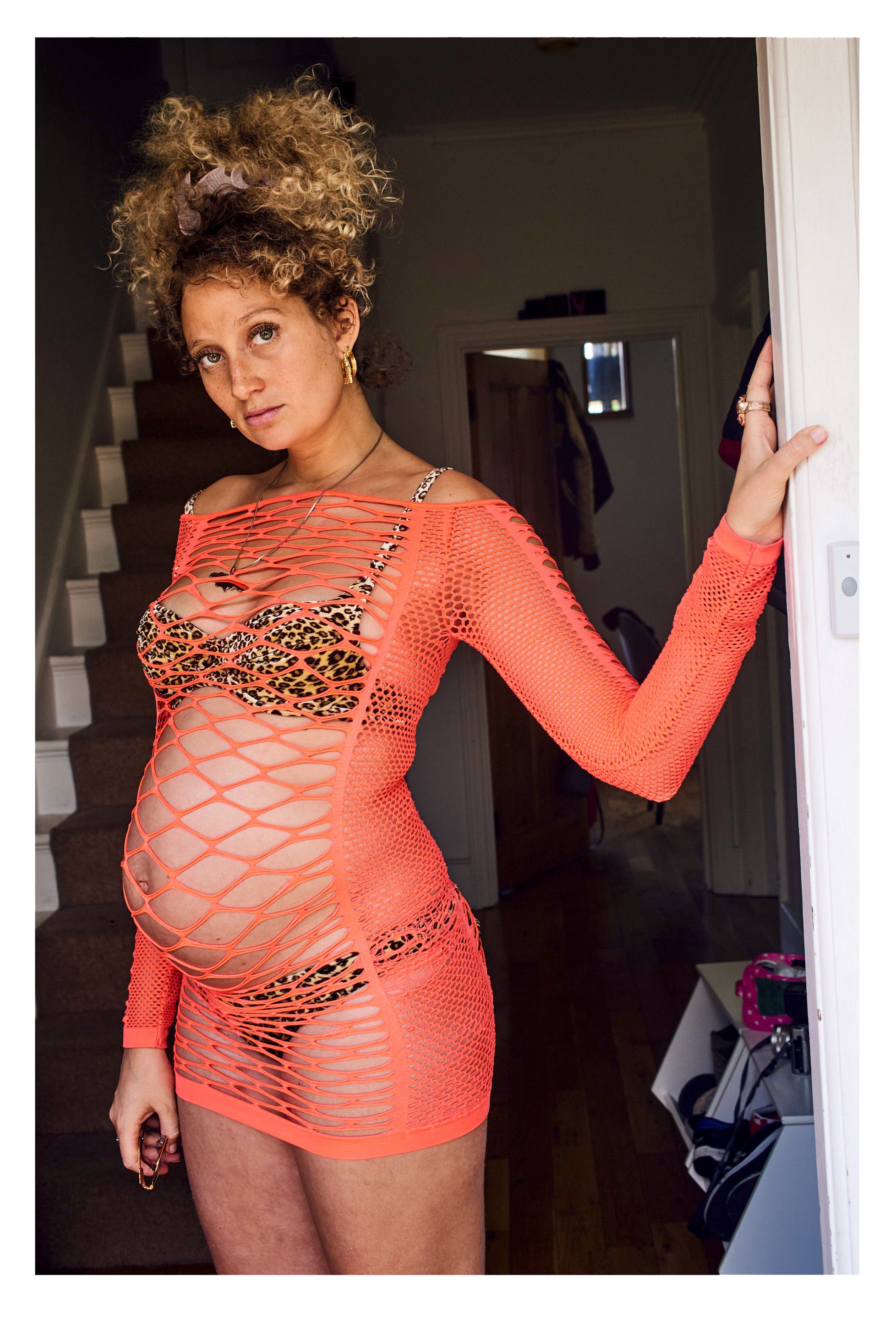 Bella howard savannah baker 02