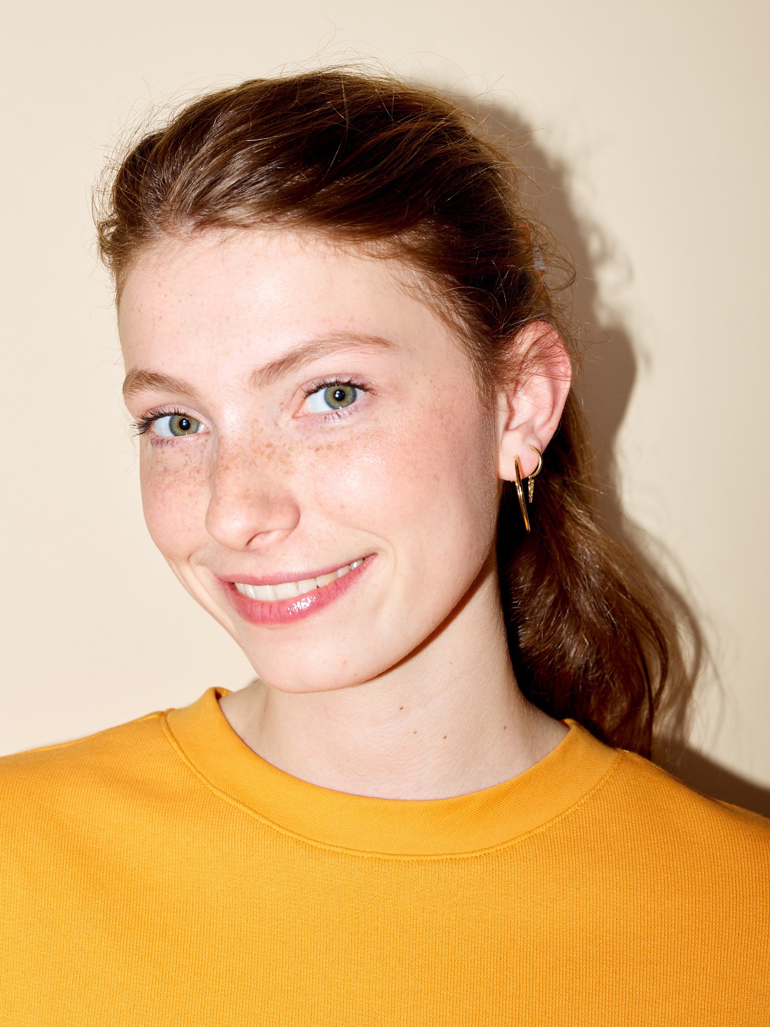 Bella howard simple 03