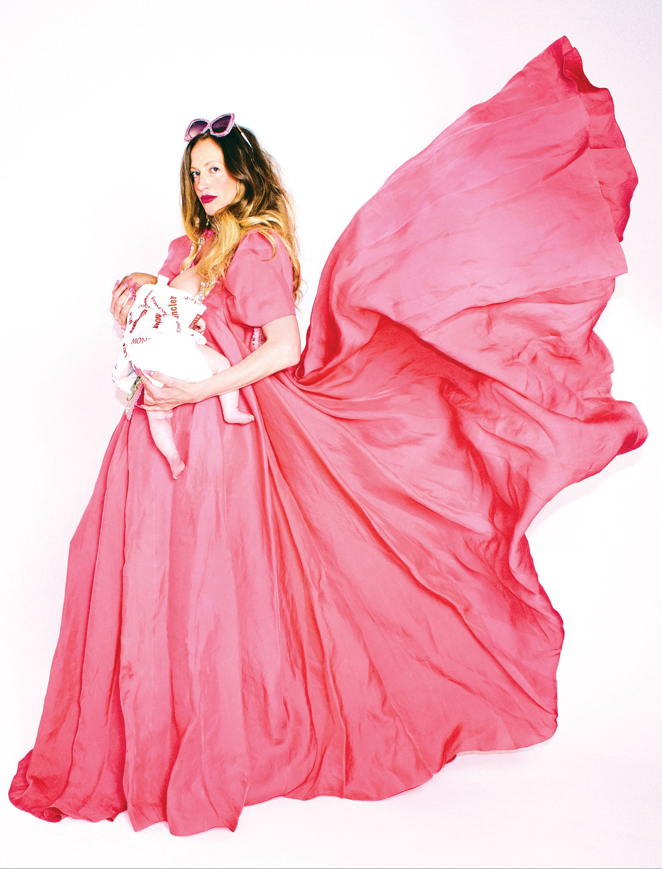 Bella howard titsup hunger 01