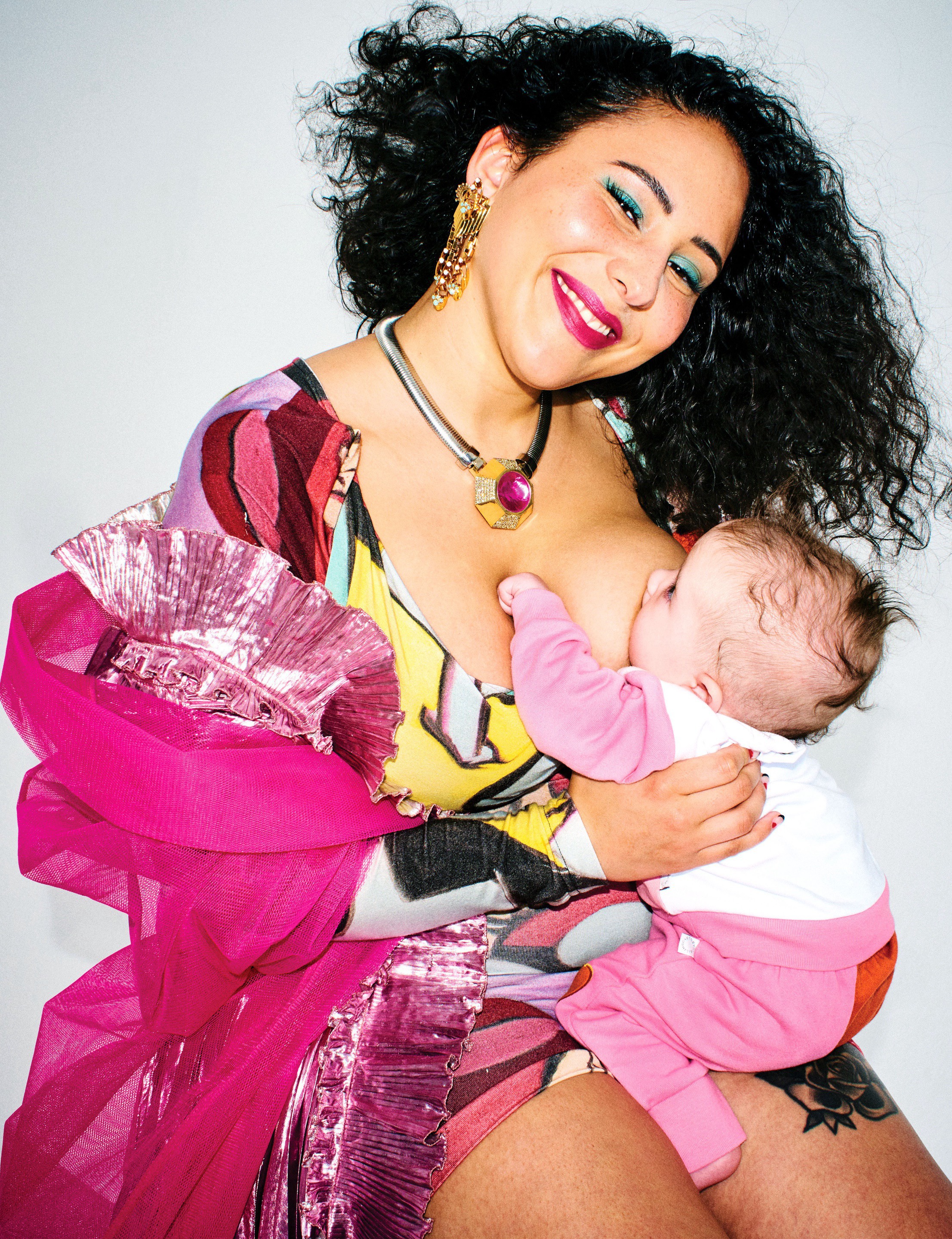 Bella howard titsup hunger 07