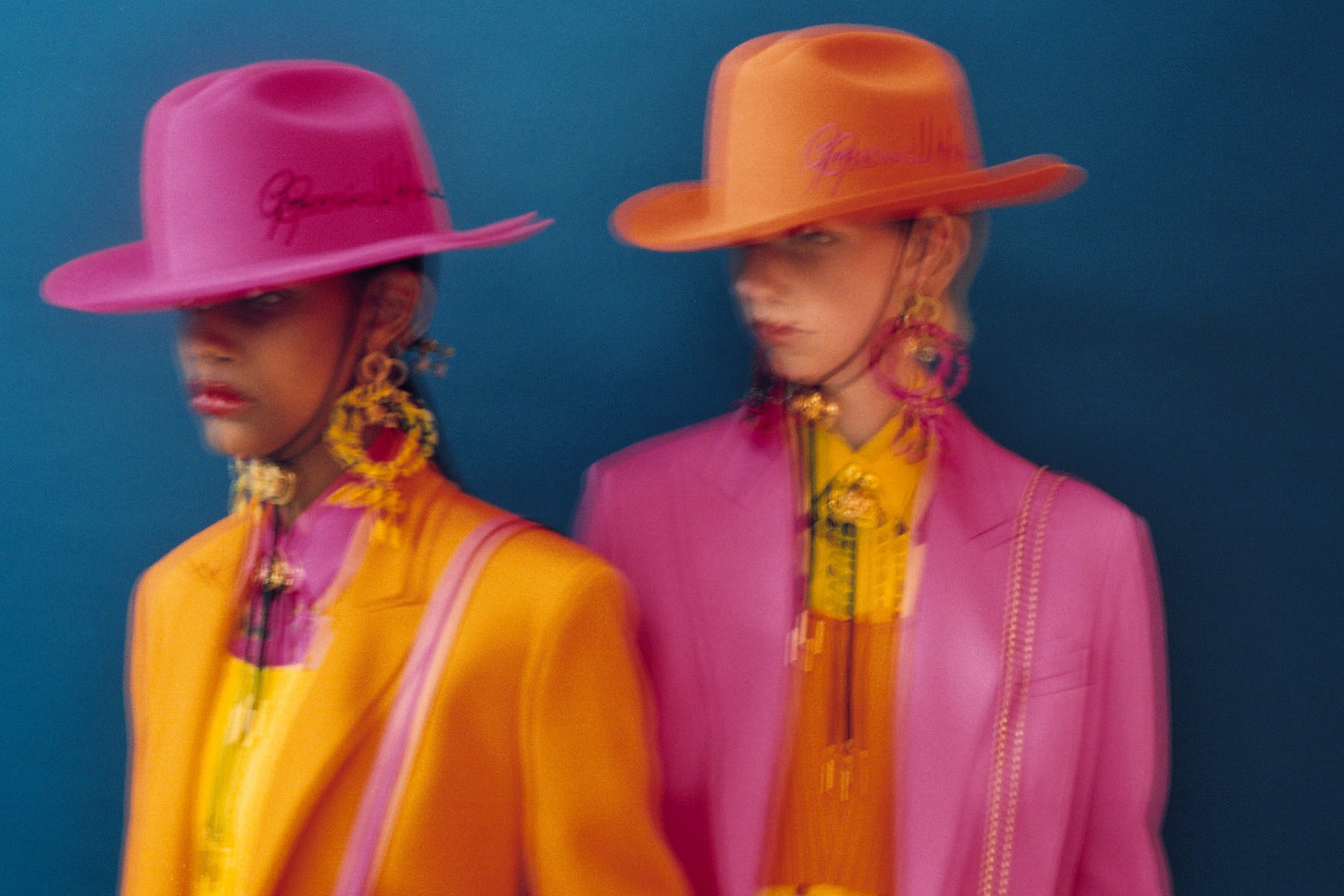 Bella howard versace rev20