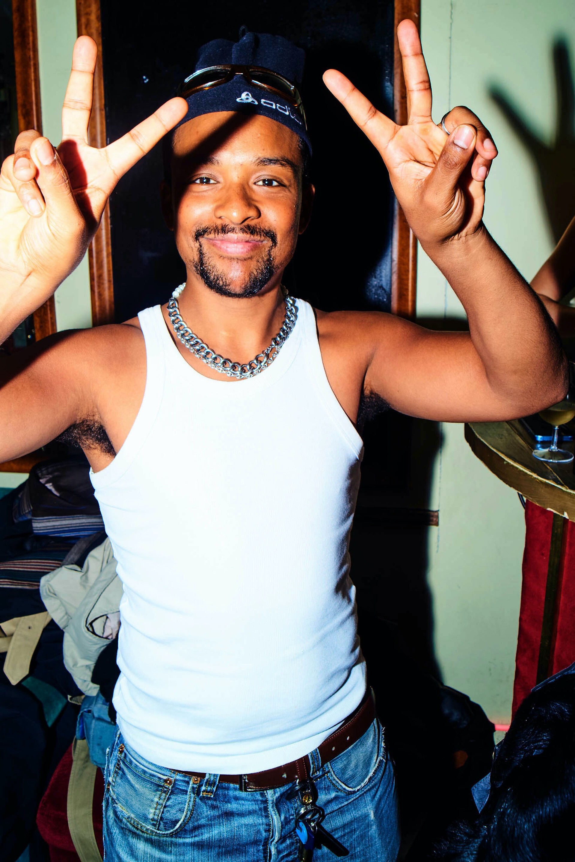 Bella howard vivienne westwood backstage24