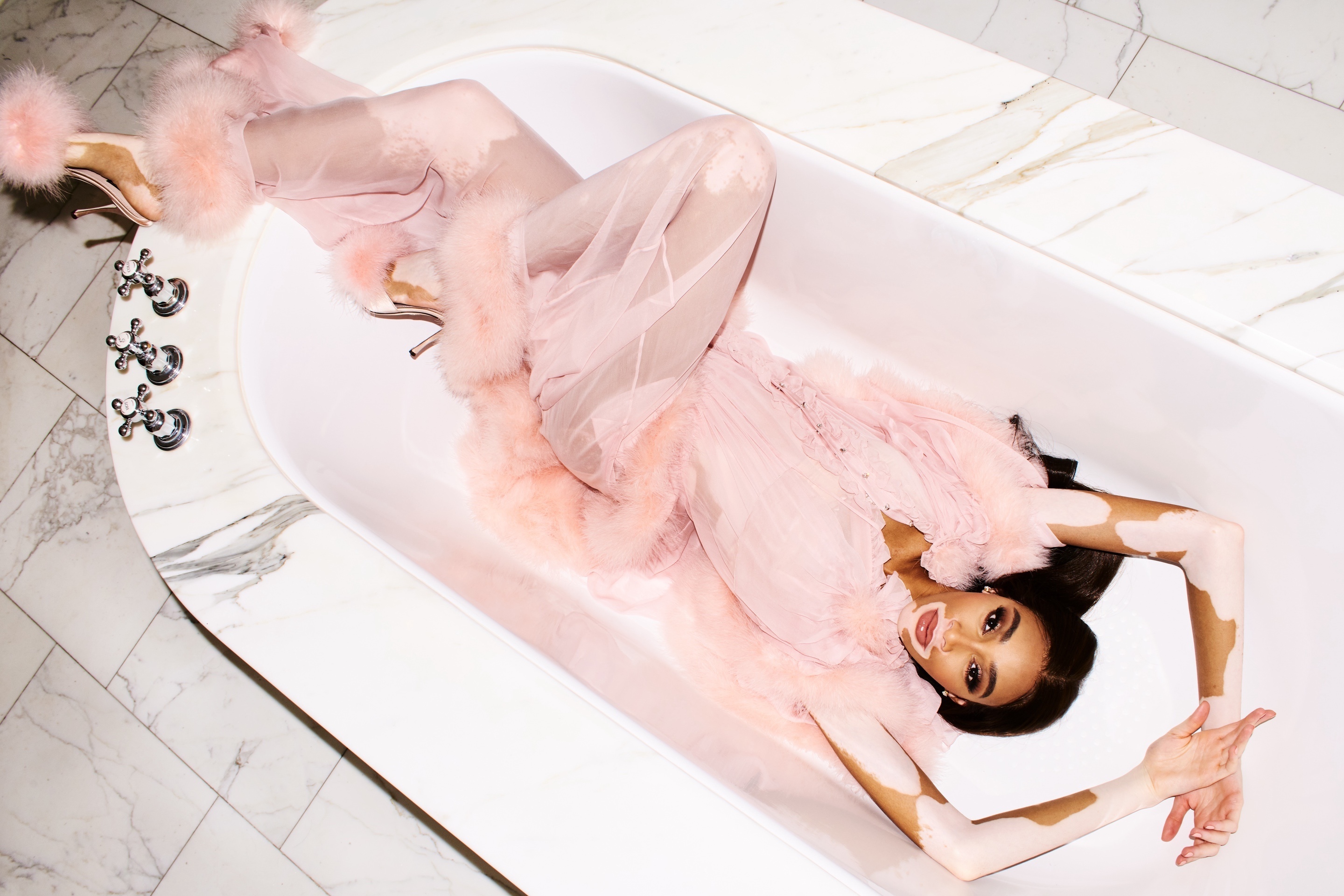 Bella howard winnie harlow08