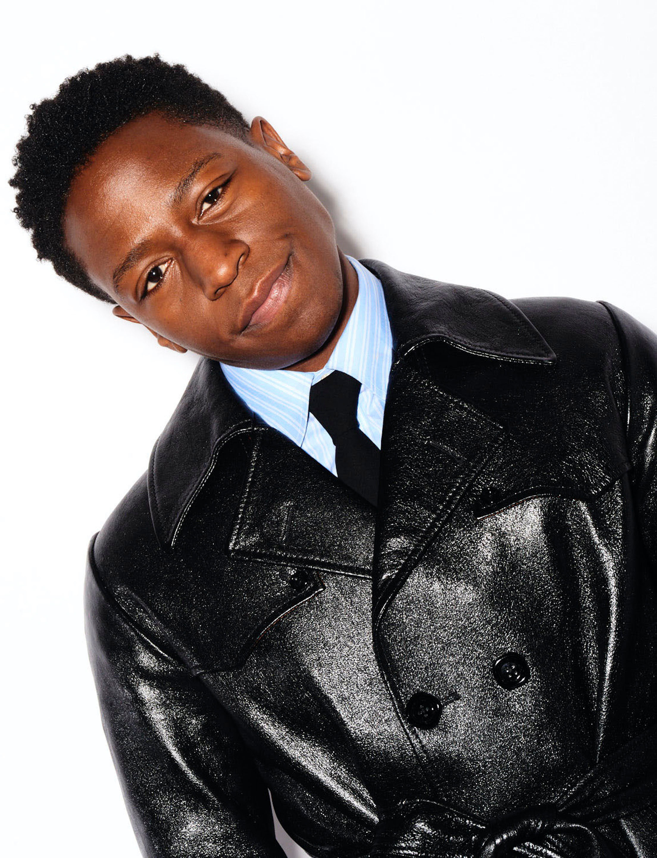 Bella howard wonderland magazine09