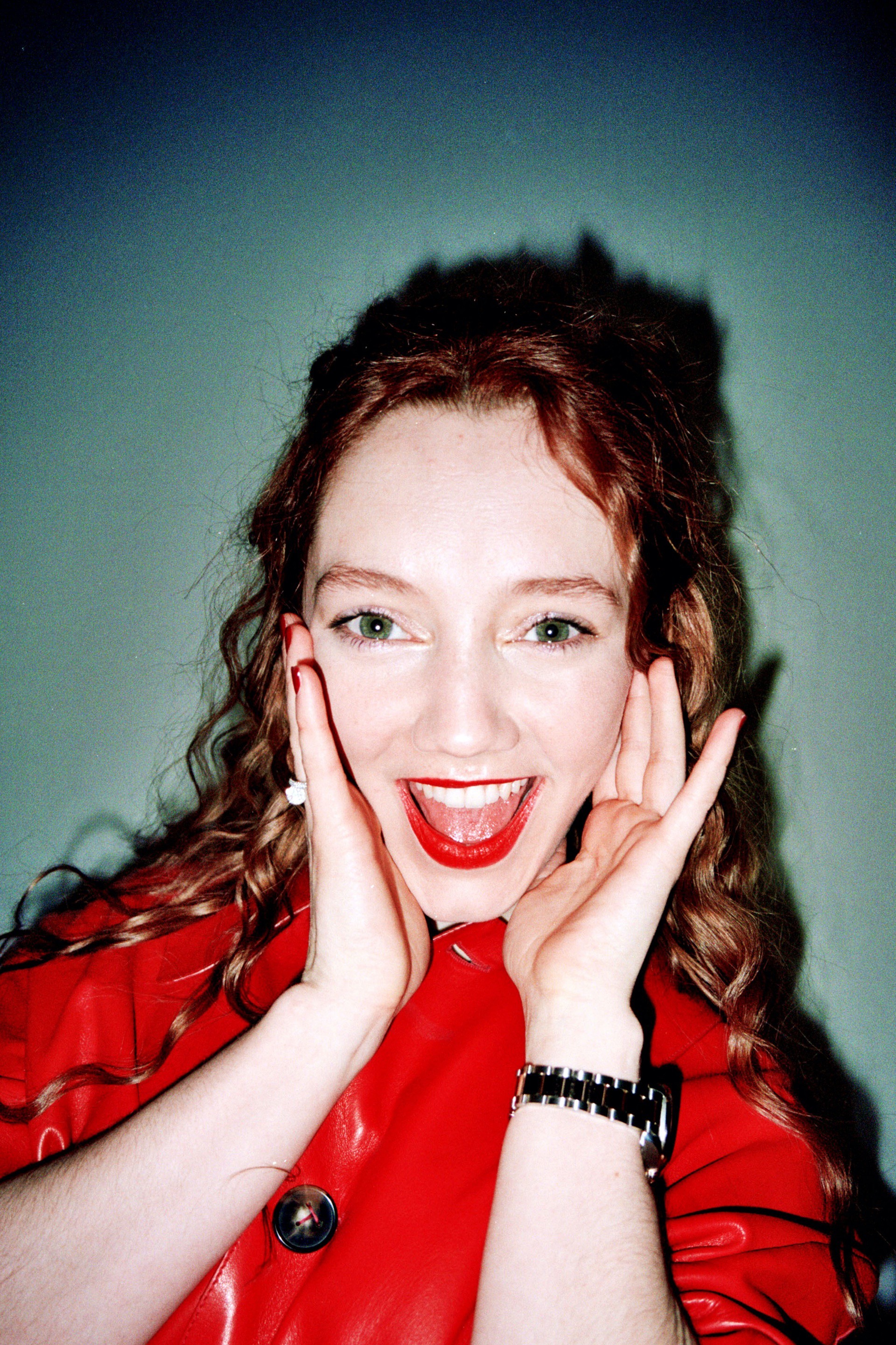 Bella howard wonderland magazine11